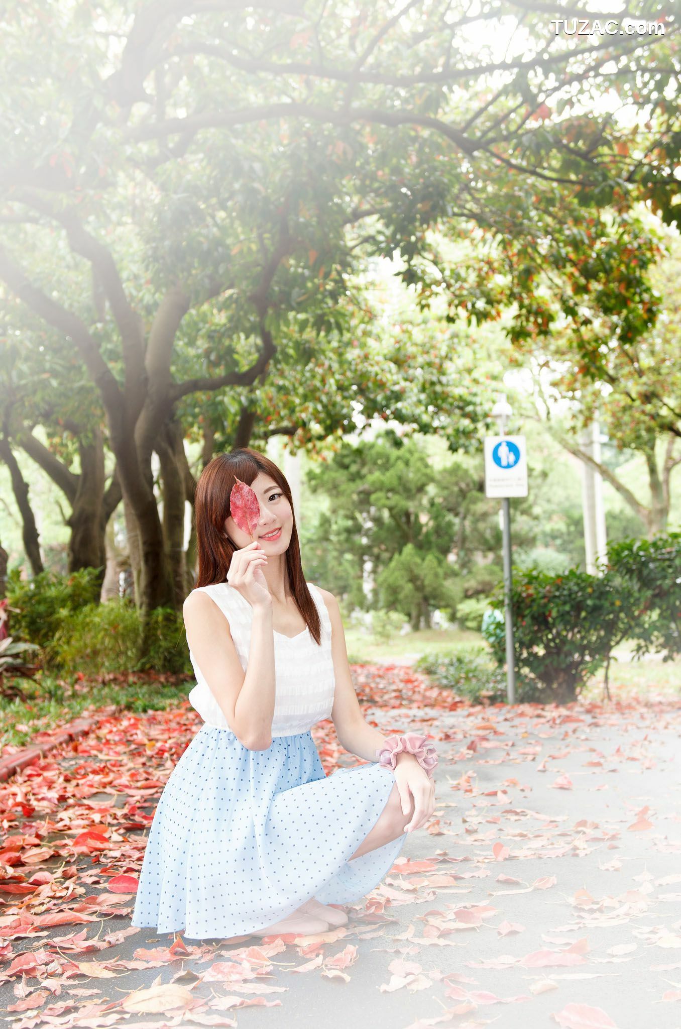台湾正妹_Queena/林茉晶《台大外拍》写真集