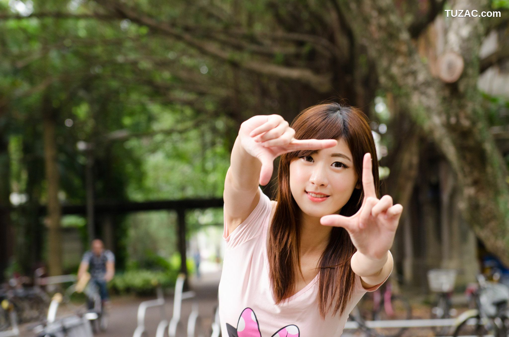 台湾正妹_Queena/林茉晶《台大外拍》写真集