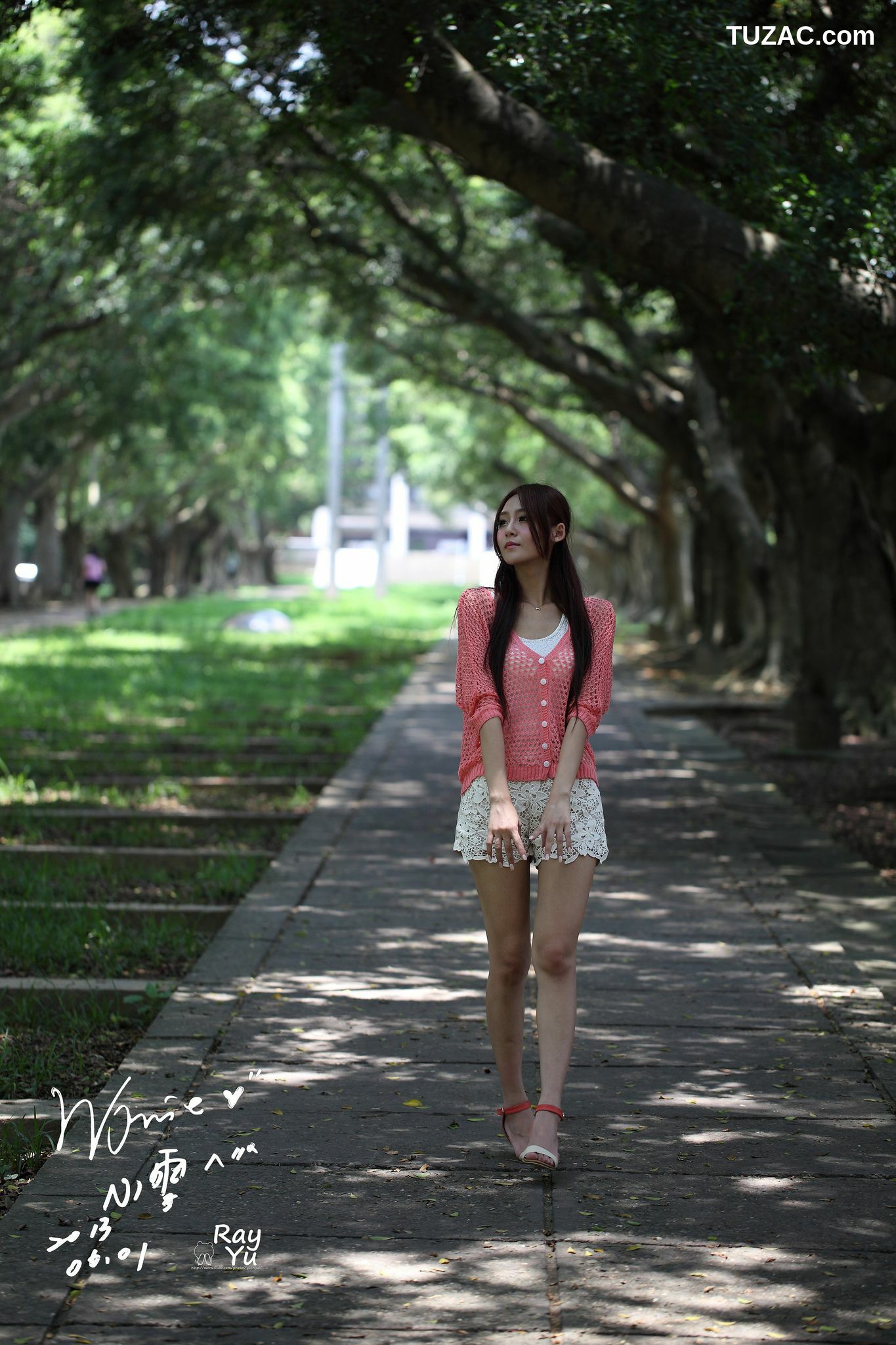 台湾正妹_Winnie小雪/庄咏惠《校服短裤美拍》写真集