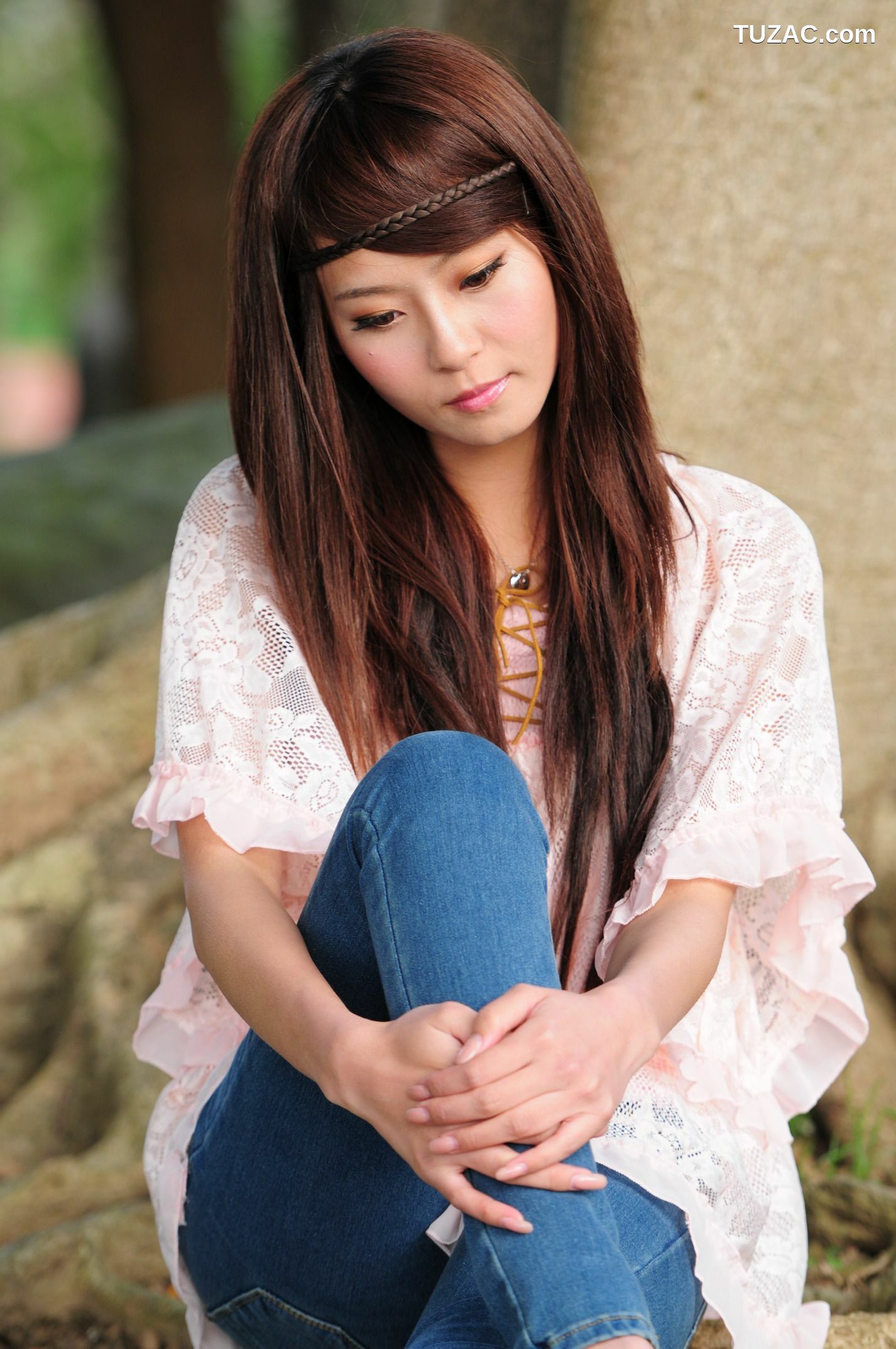 台湾正妹_winnie小雪/庄温妮《紧身牛仔裤系列外拍》写真集