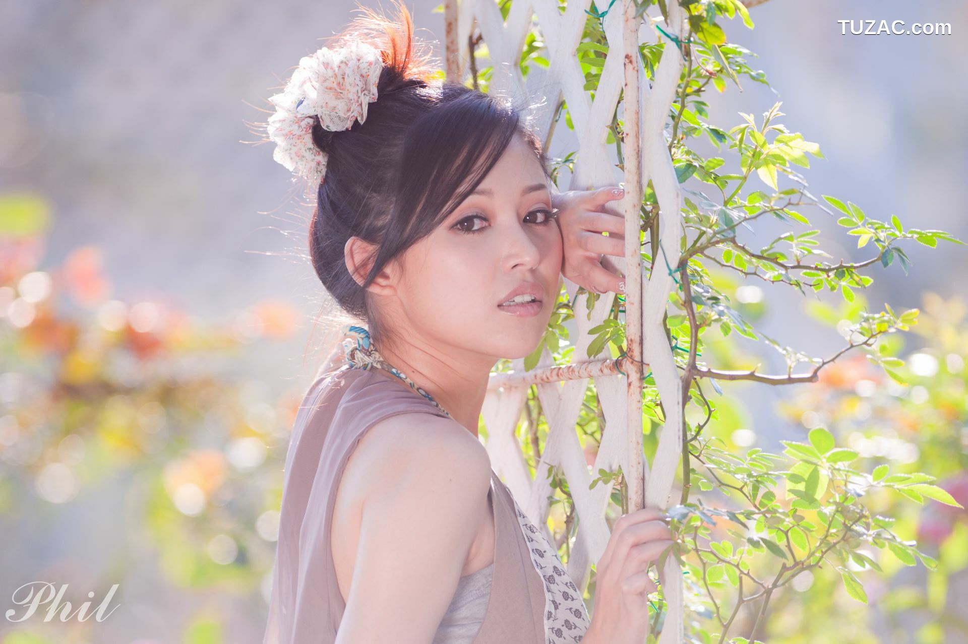 台湾正妹_台湾女神Avy杜可薇《吊带短裤系列》小清新唯美外拍写真集