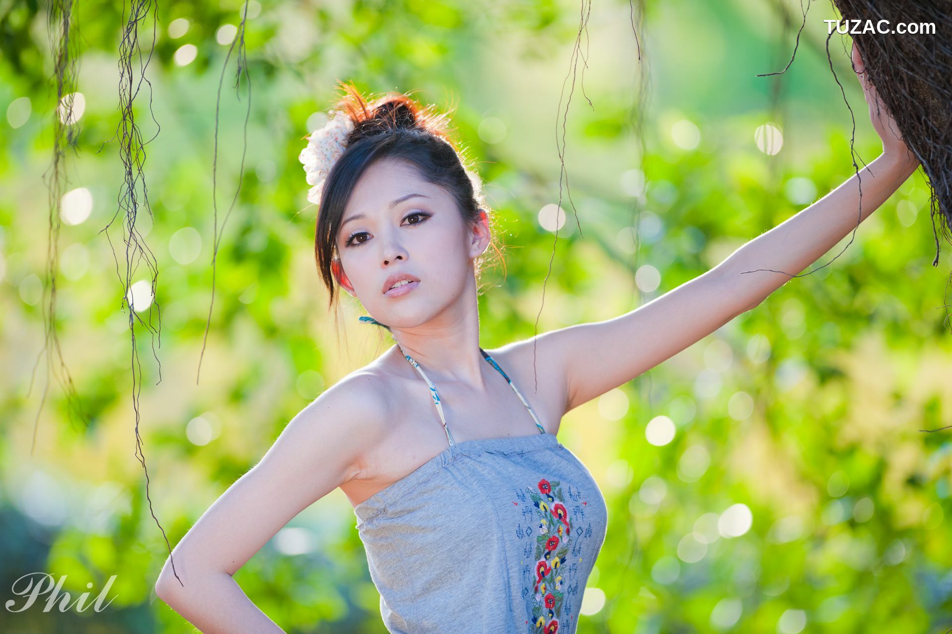 台湾正妹_台湾女神Avy杜可薇《吊带短裤系列》小清新唯美外拍写真集