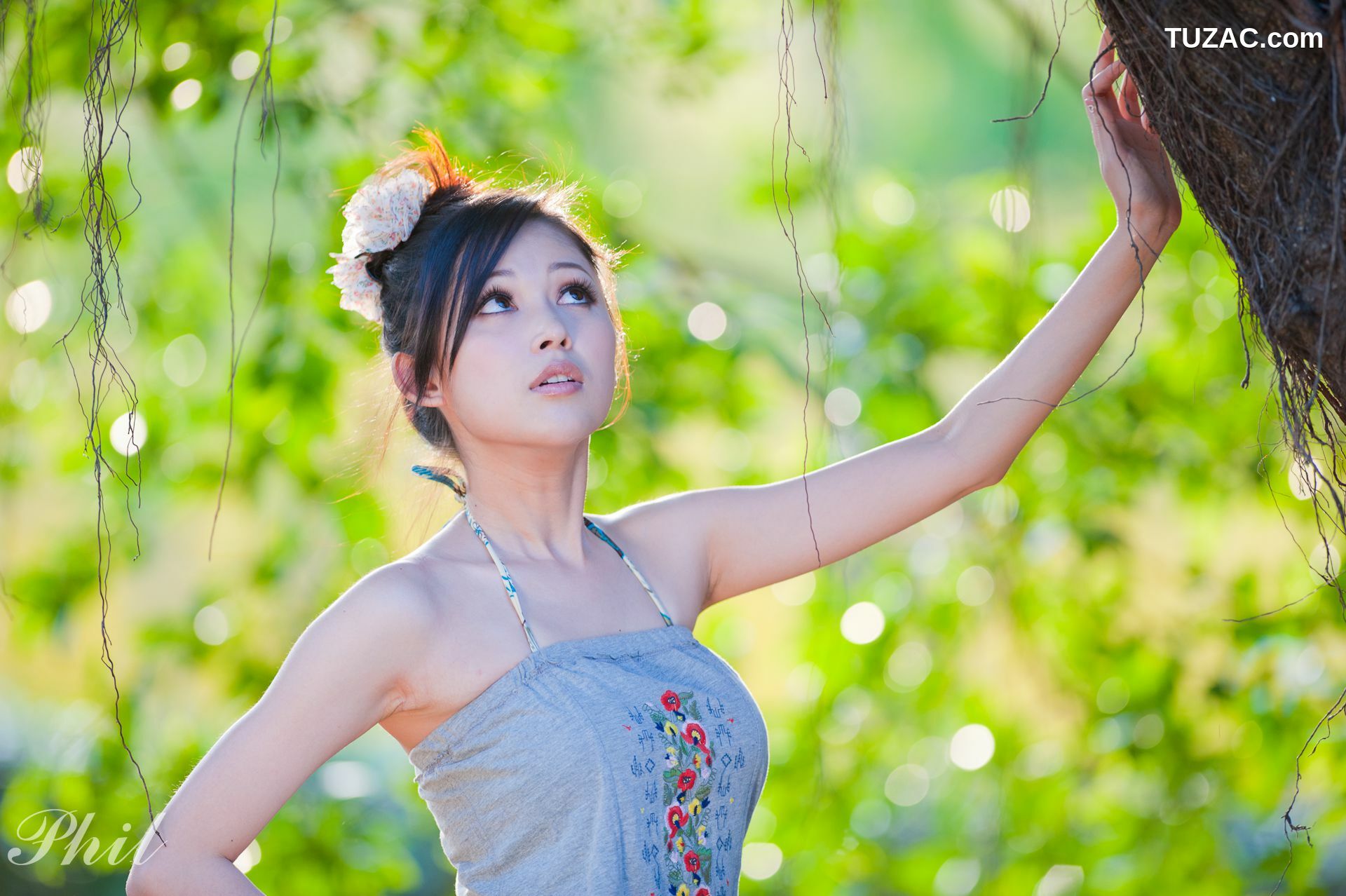 台湾正妹_台湾女神Avy杜可薇《吊带短裤系列》小清新唯美外拍写真集