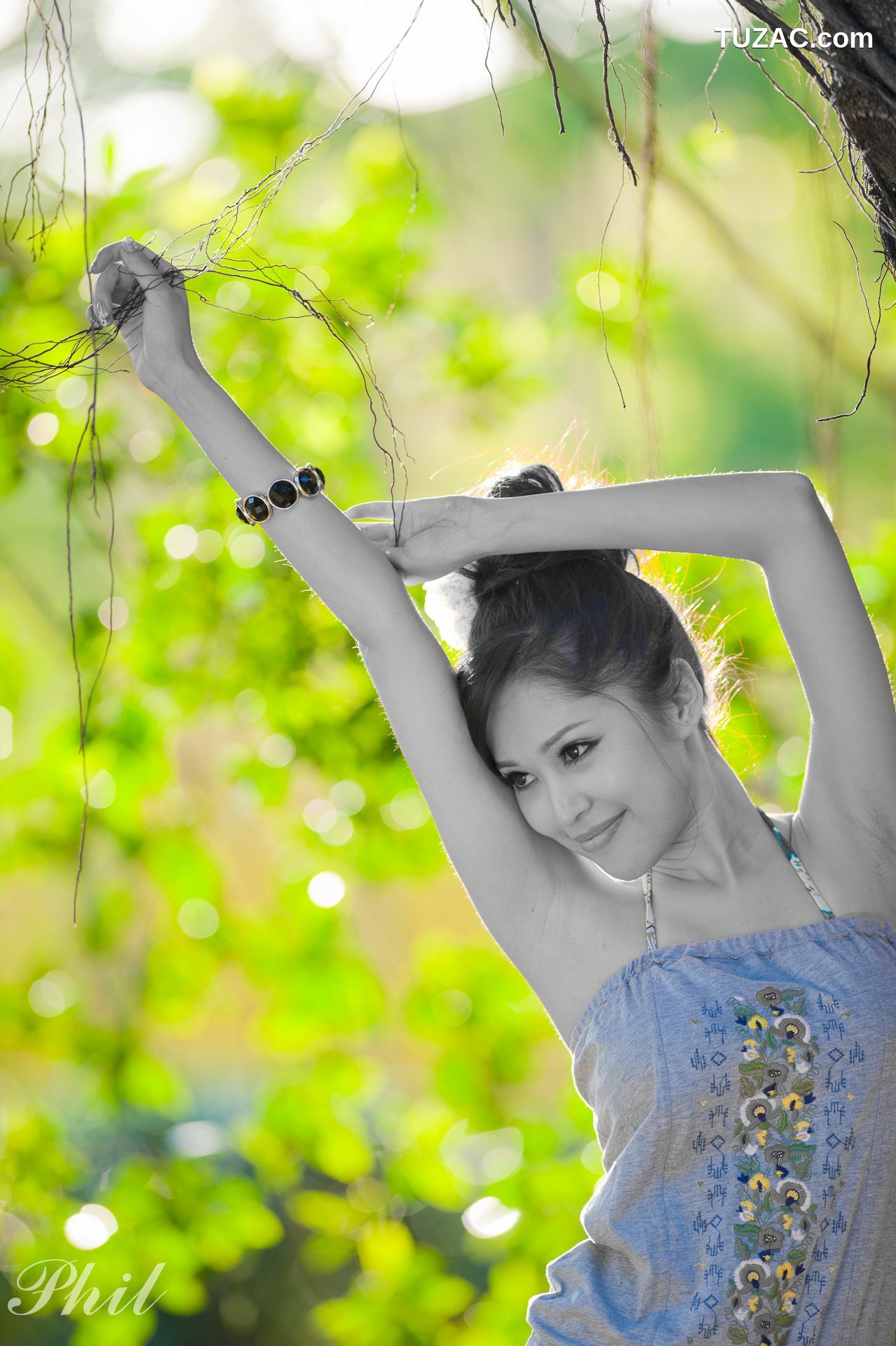 台湾正妹_台湾女神Avy杜可薇《吊带短裤系列》小清新唯美外拍写真集