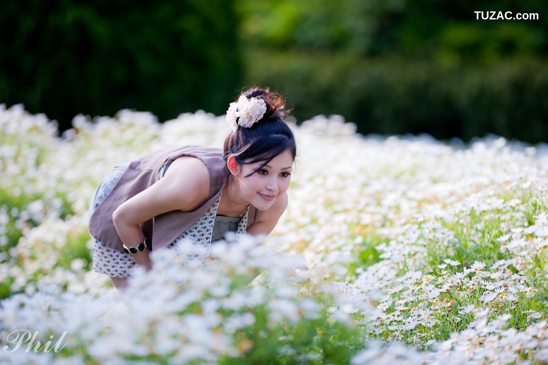 台湾正妹_台湾女神Avy杜可薇《吊带短裤系列》小清新唯美外拍写真集