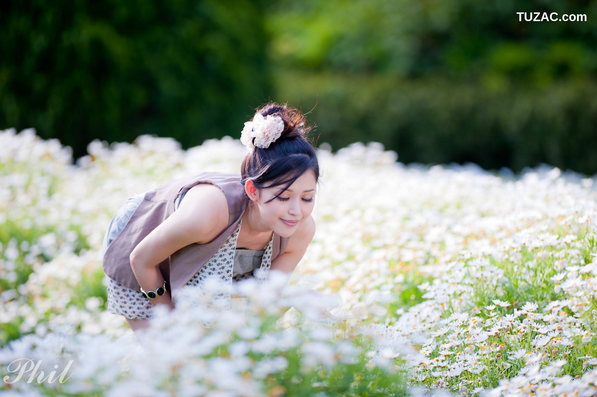 台湾正妹_台湾女神Avy杜可薇《吊带短裤系列》小清新唯美外拍写真集