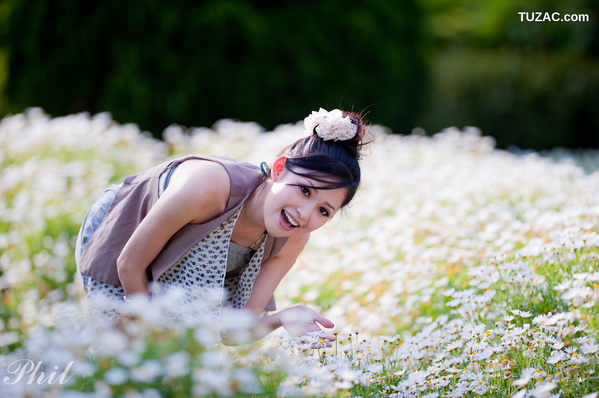 台湾正妹_台湾女神Avy杜可薇《吊带短裤系列》小清新唯美外拍写真集
