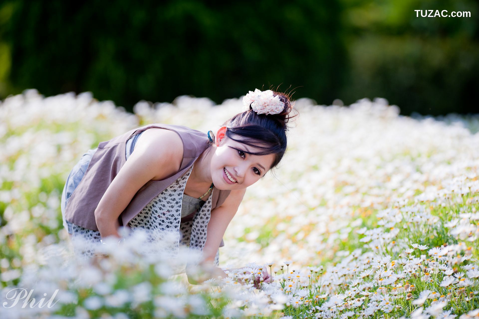 台湾正妹_台湾女神Avy杜可薇《吊带短裤系列》小清新唯美外拍写真集