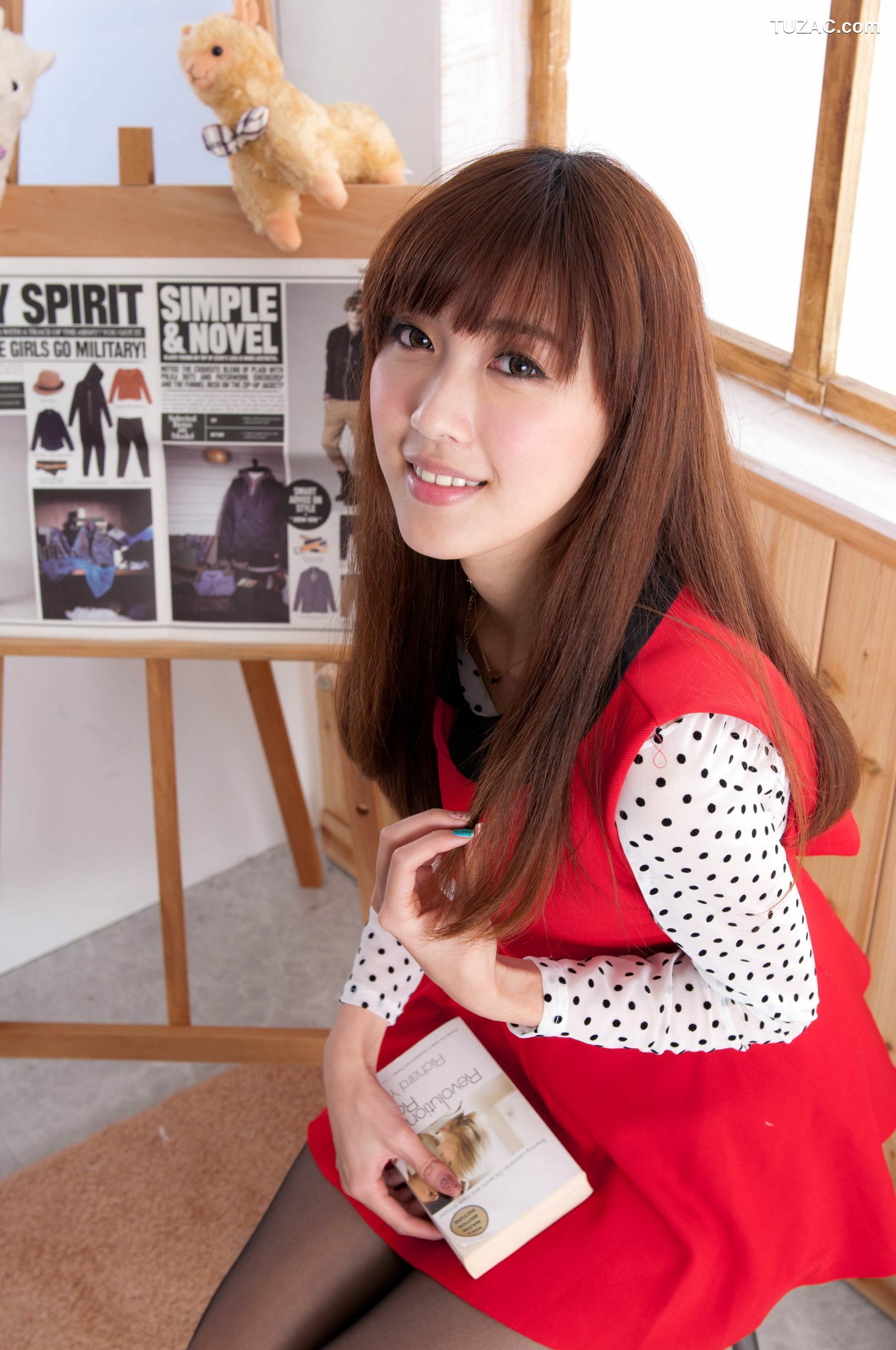 台湾正妹_台湾女神Kila晶晶《居家黑丝甜妹子》写真集