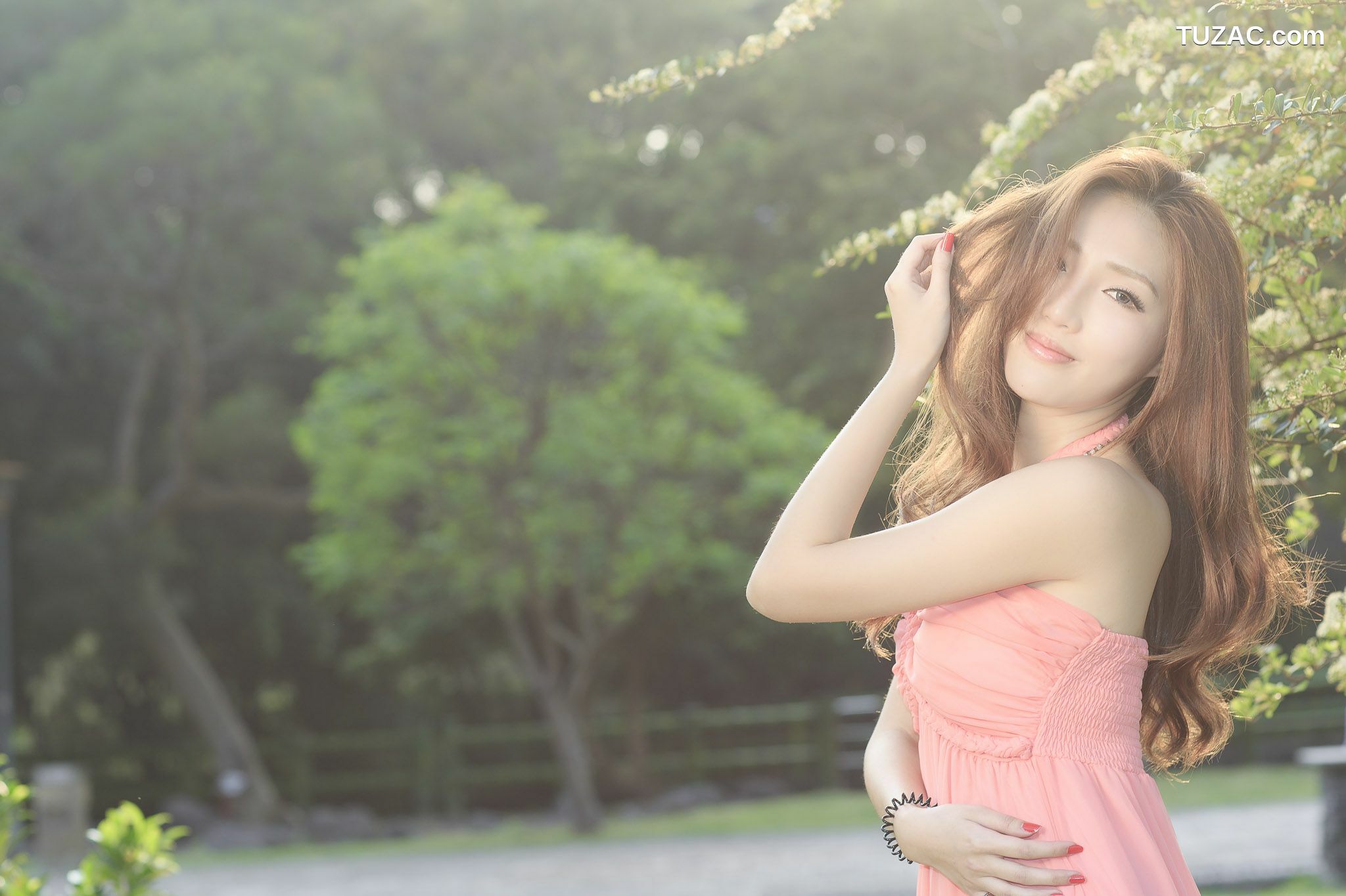 台湾正妹_台湾女神Syuan赵芸《至善園》外拍写真集