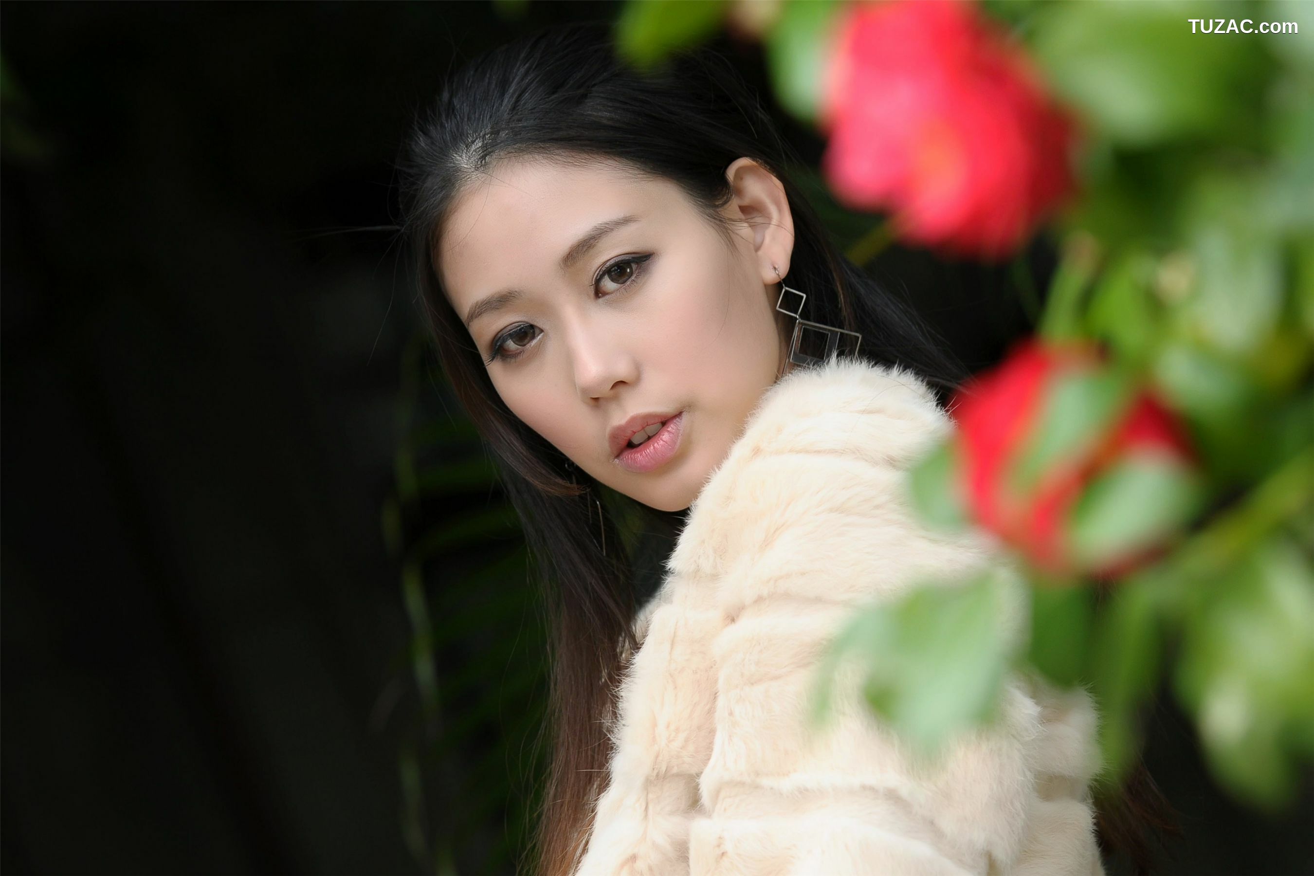 台湾正妹_台湾女神佳贝儿《唯美时尚外拍》写真集