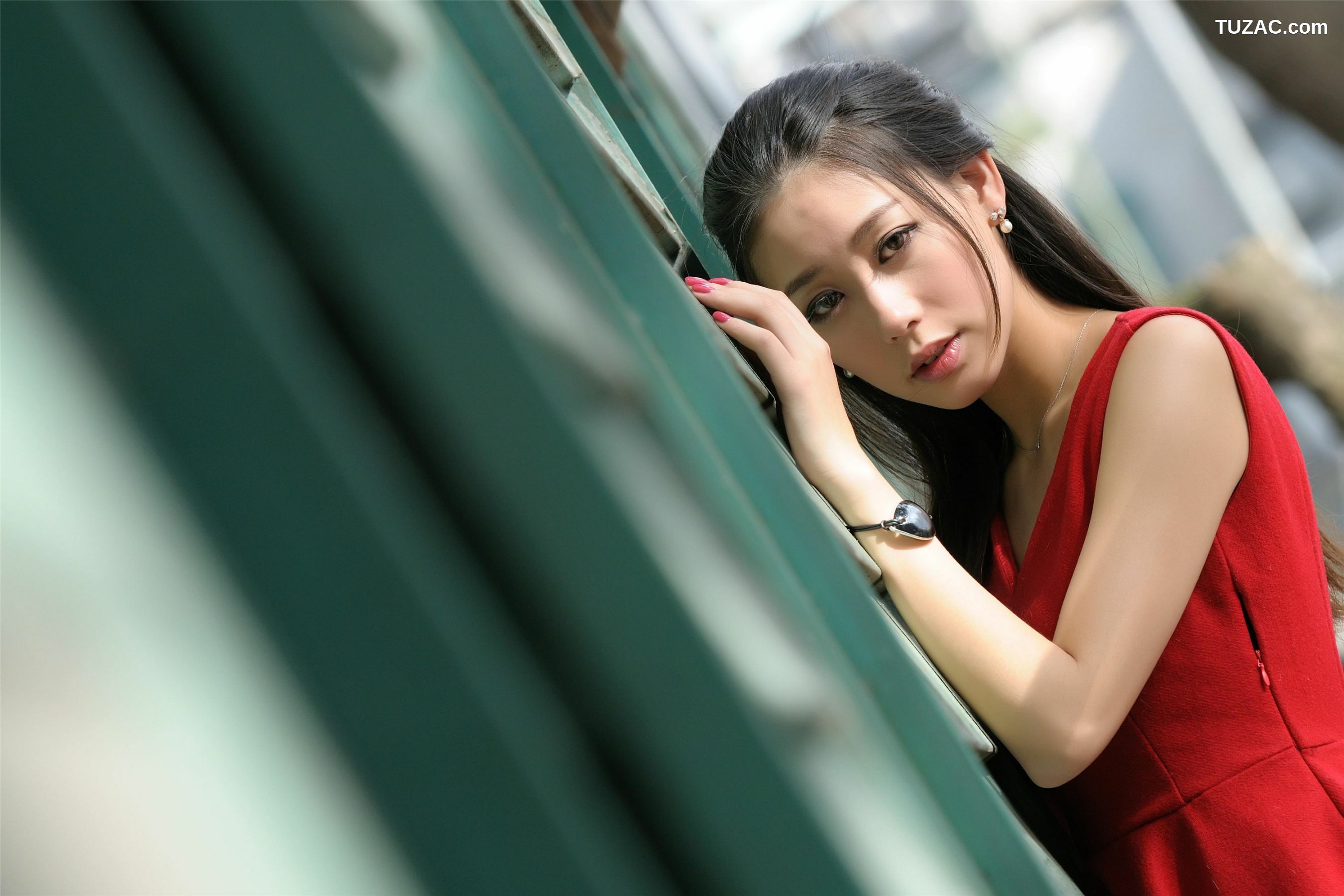 台湾正妹_台湾女神佳贝儿《唯美时尚外拍》写真集