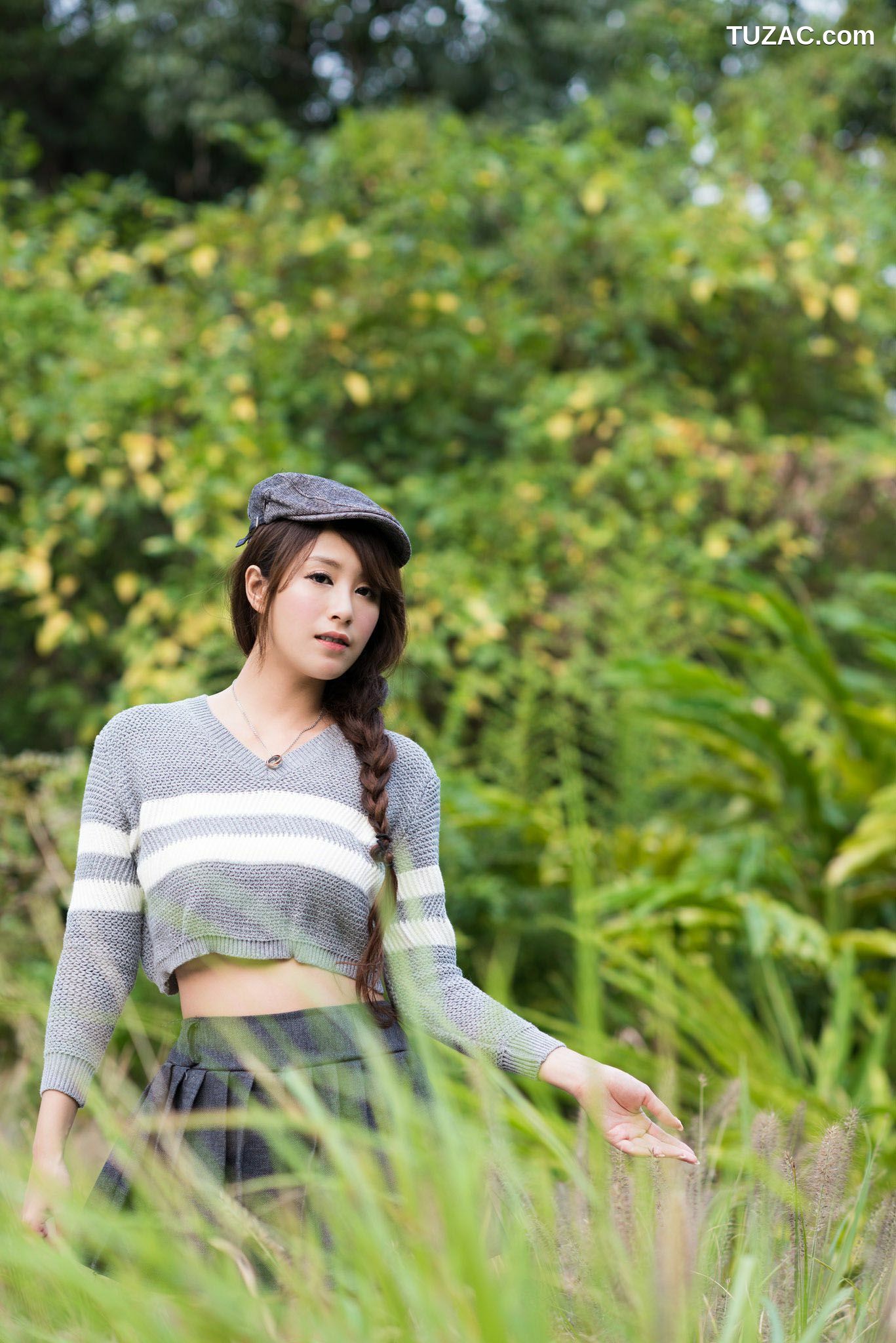 台湾正妹_台湾女神夏晴/腿模MISO《秋之风》写真集