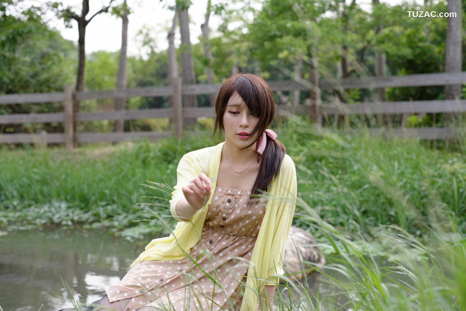 台湾正妹_台湾女神张齐郡JULIE《踏青》写真集