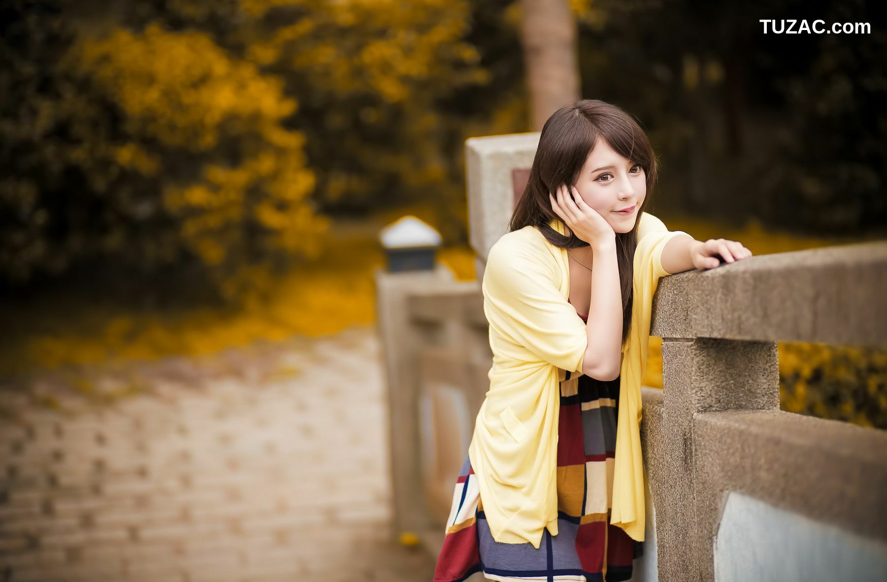 台湾正妹_台湾女神张齐郡JULIE《踏青》写真集