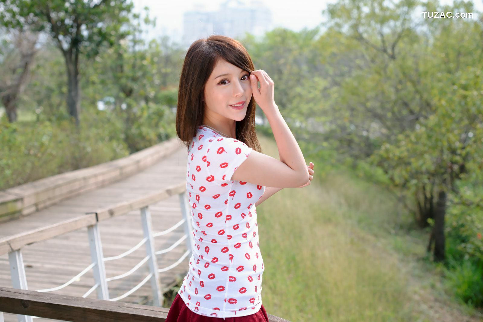 台湾正妹_台湾女神张齐郡JULIE《踏青》写真集