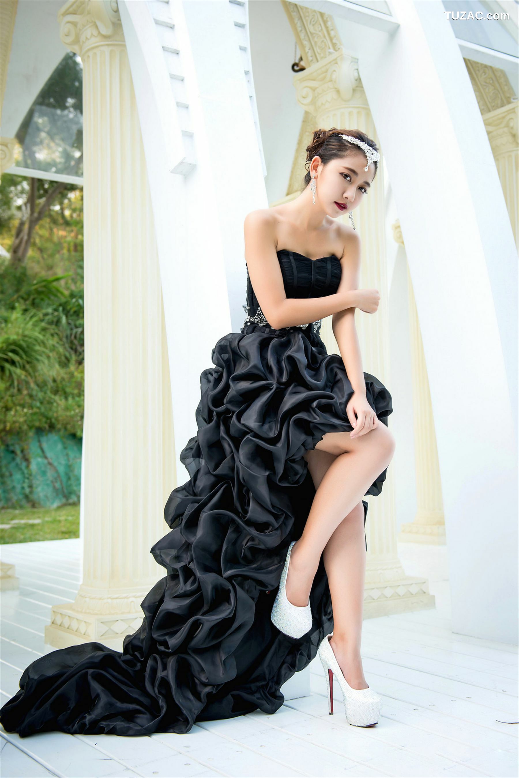 台湾正妹_台湾女神许庆琳/许庆伶《绽放的玫瑰》写真集