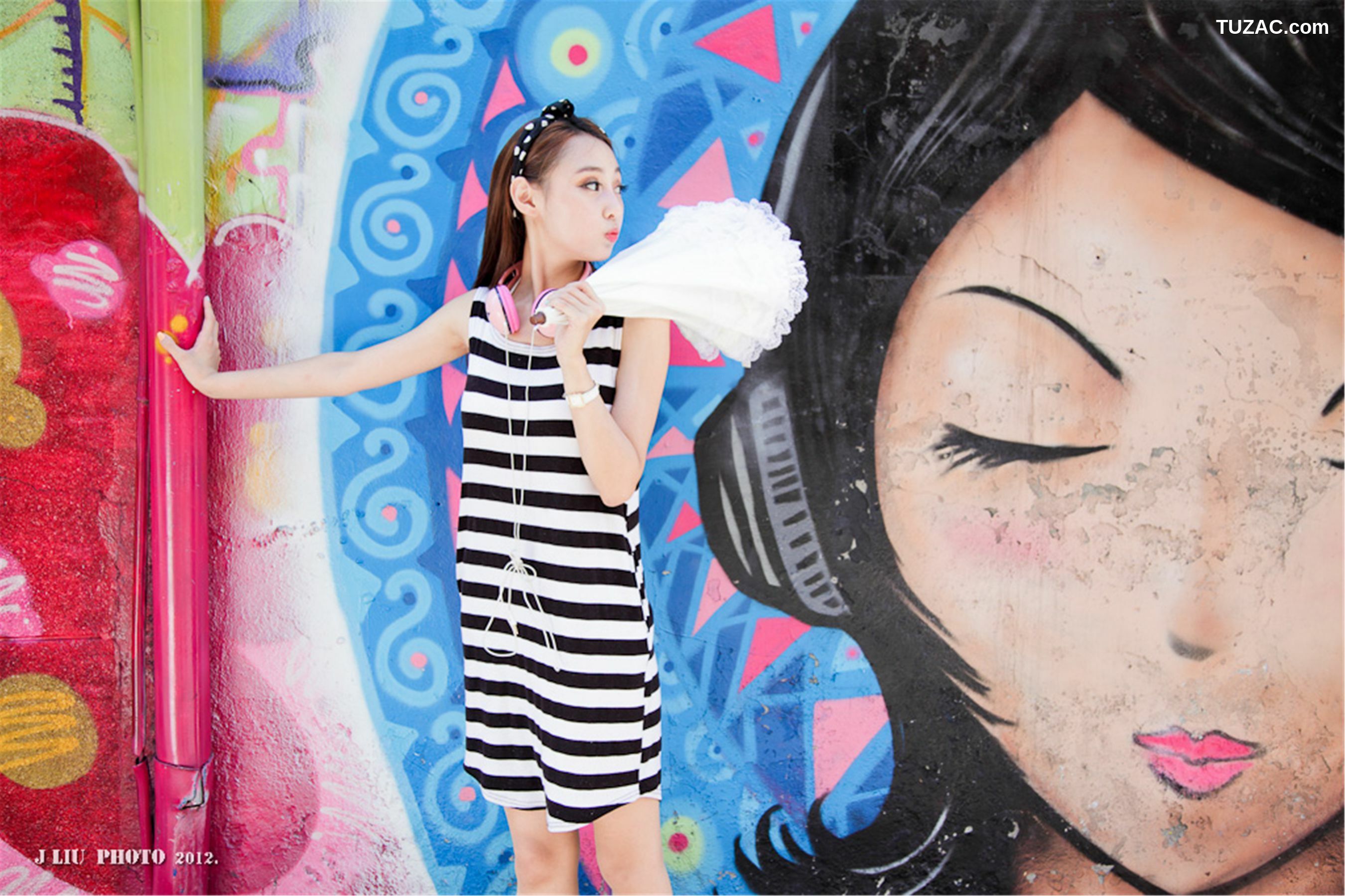 台湾正妹_台湾妹子Barbie《西門街拍》写真集