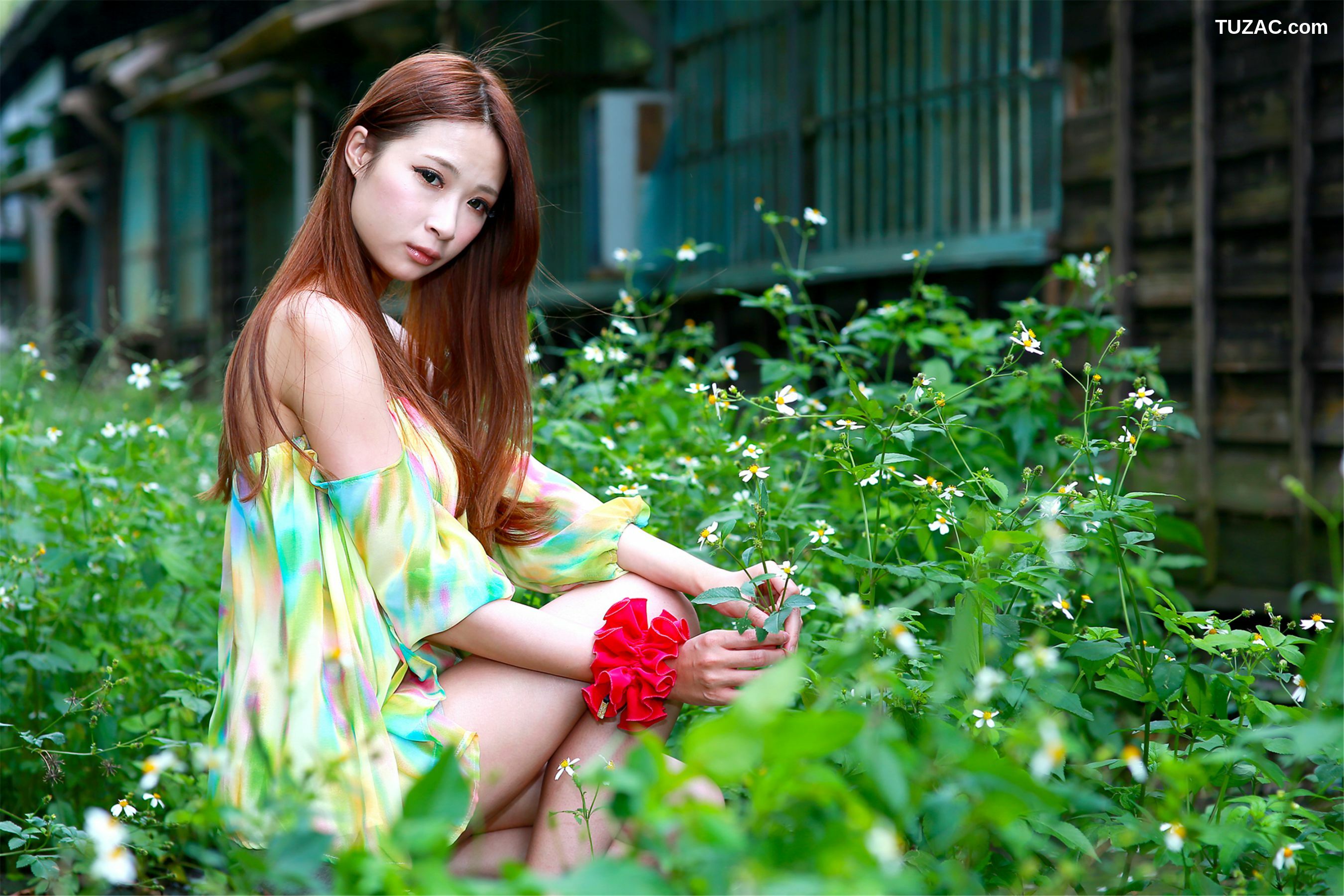 台湾正妹_台湾妹子林小芭《春游踏青外拍》写真集