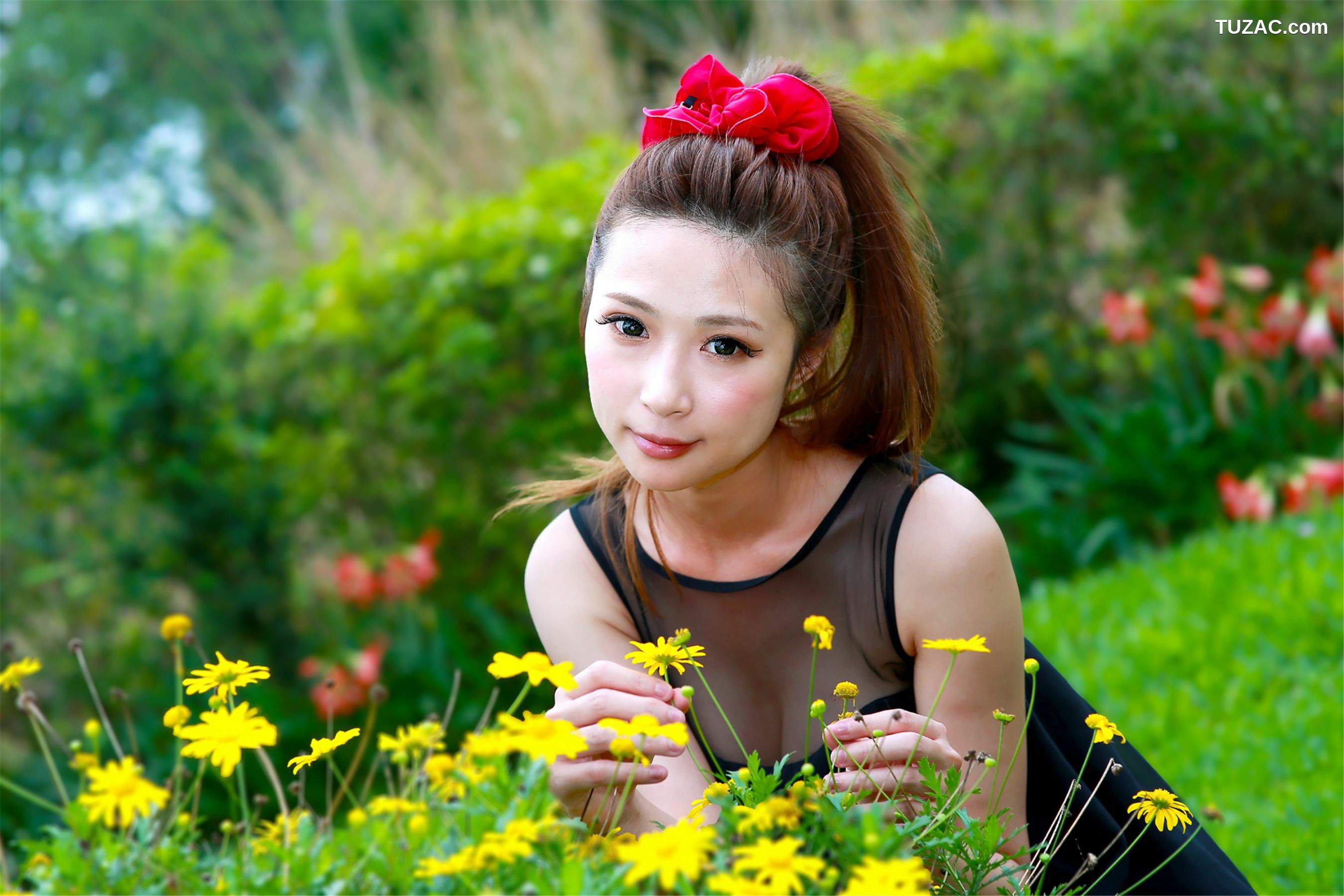 台湾正妹_台湾妹子林小芭《春游踏青外拍》写真集