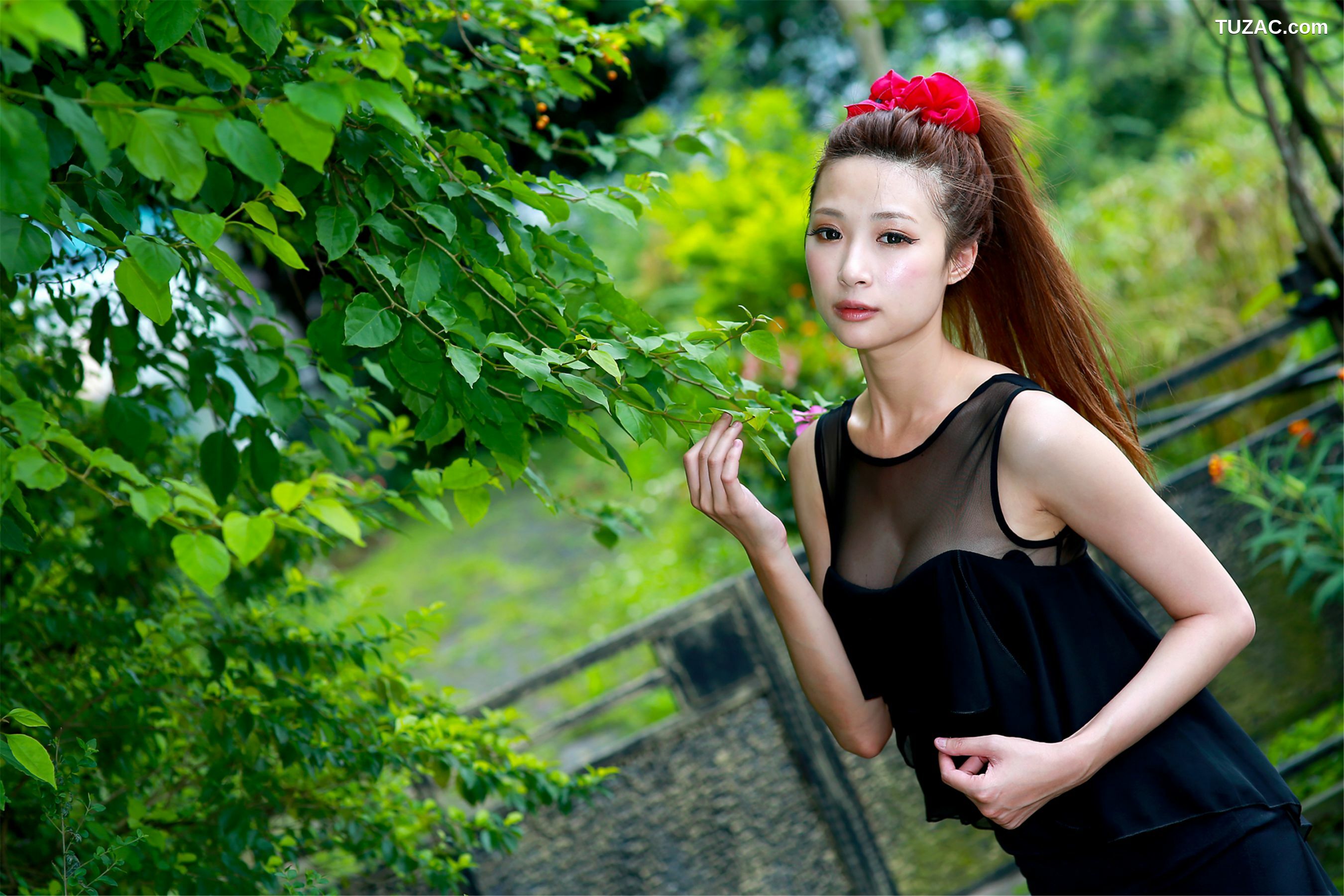 台湾正妹_台湾妹子林小芭《春游踏青外拍》写真集