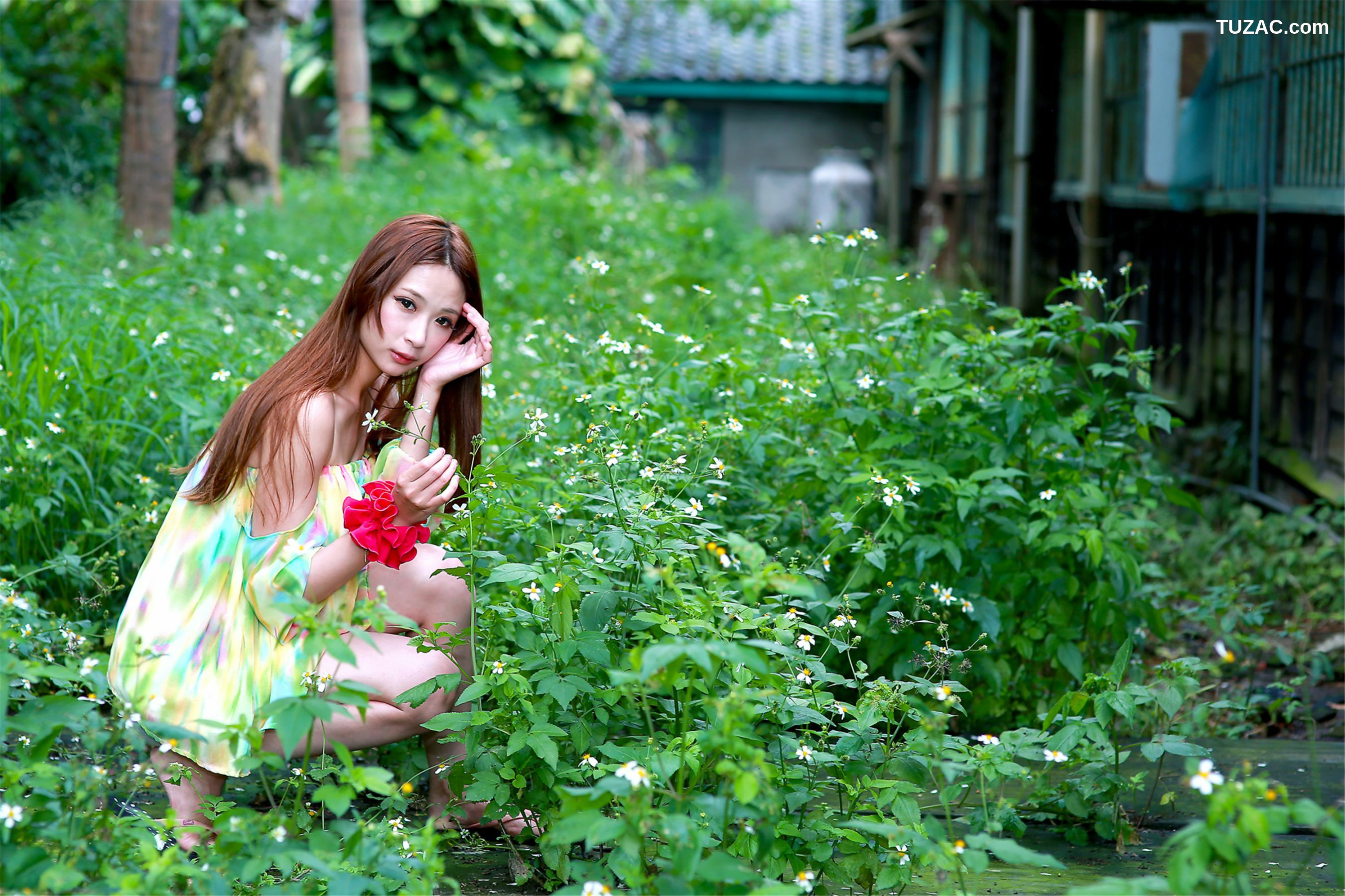 台湾正妹_台湾妹子林小芭《春游踏青外拍》写真集