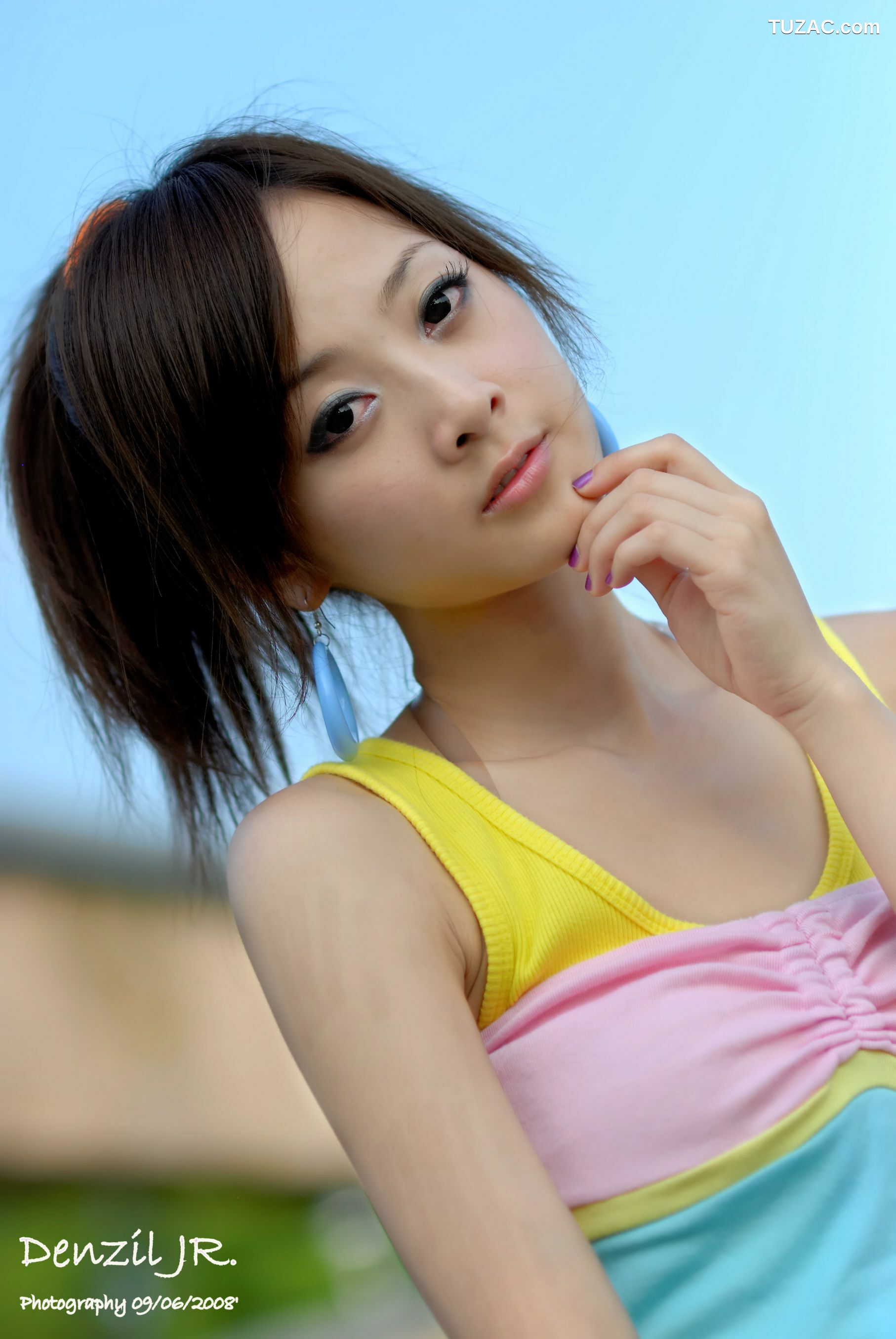 台湾正妹_台湾果子MM《Lovely 果子 Fruit with Barbie Attire》吊带连衣裙系列 写真集