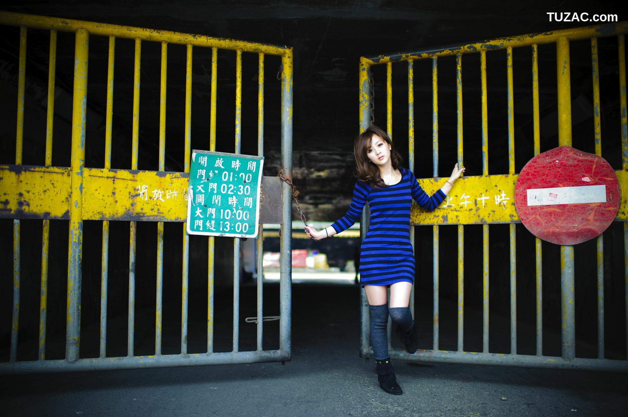 台湾正妹_台湾果子MM《萬華果菜市場街拍》写真集