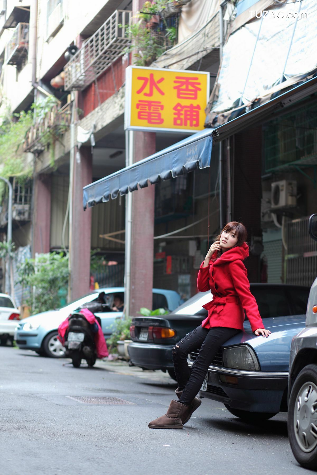 台湾正妹_台湾模特Kila晶晶/金允乔《4组街拍系列图片》合集
