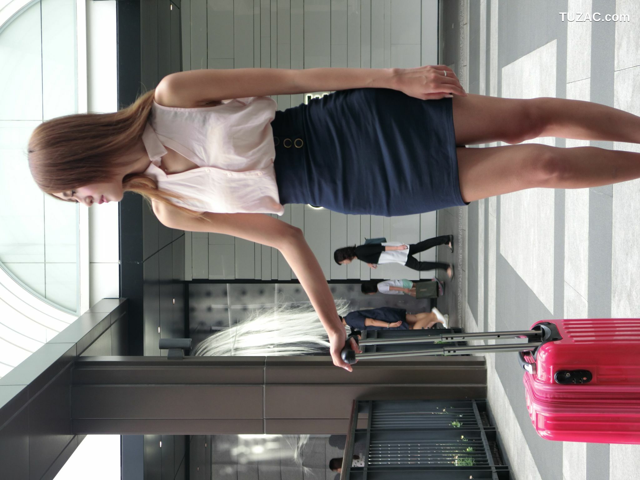 台湾正妹_台湾模特winnie小雪《信義商圈街拍》BEAUTYLEG番外篇 写真集