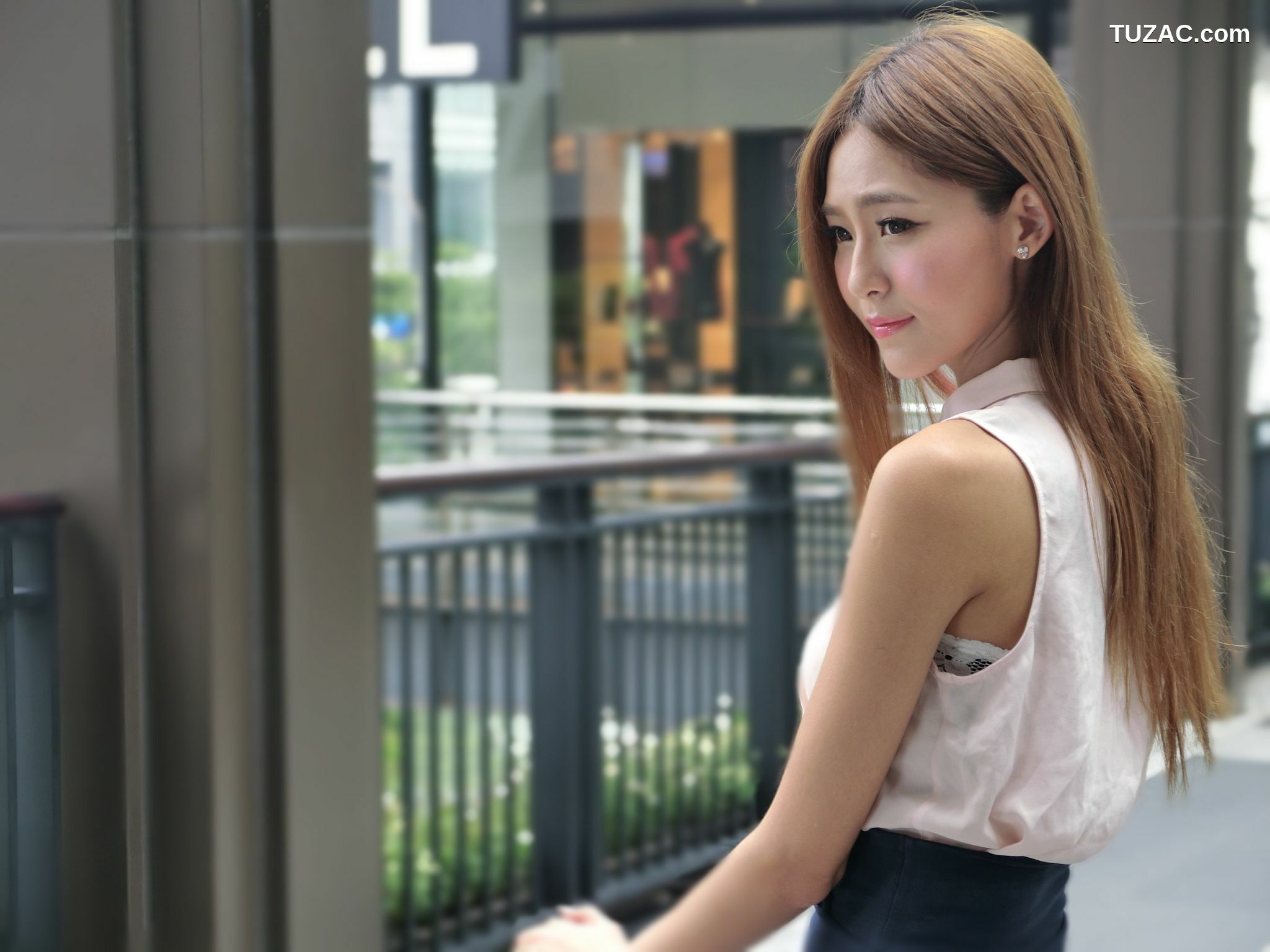 台湾正妹_台湾模特winnie小雪《信義商圈街拍》BEAUTYLEG番外篇 写真集