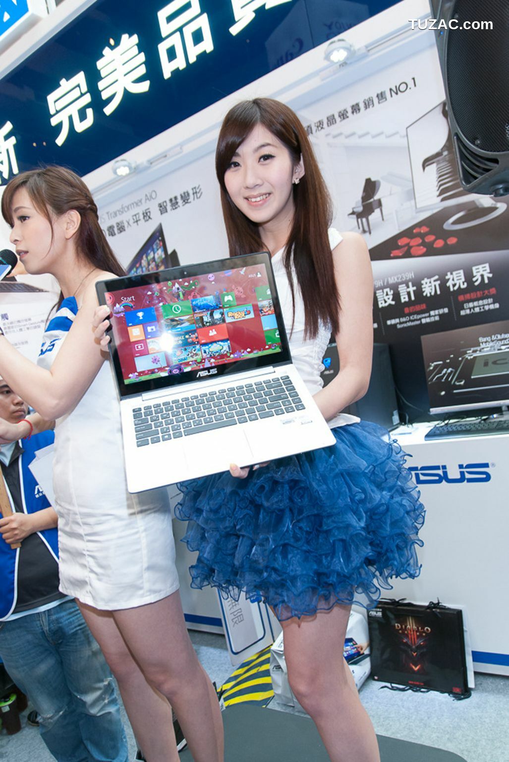 台湾正妹_台湾模特安琪《电子数码会展高清图片》合辑
