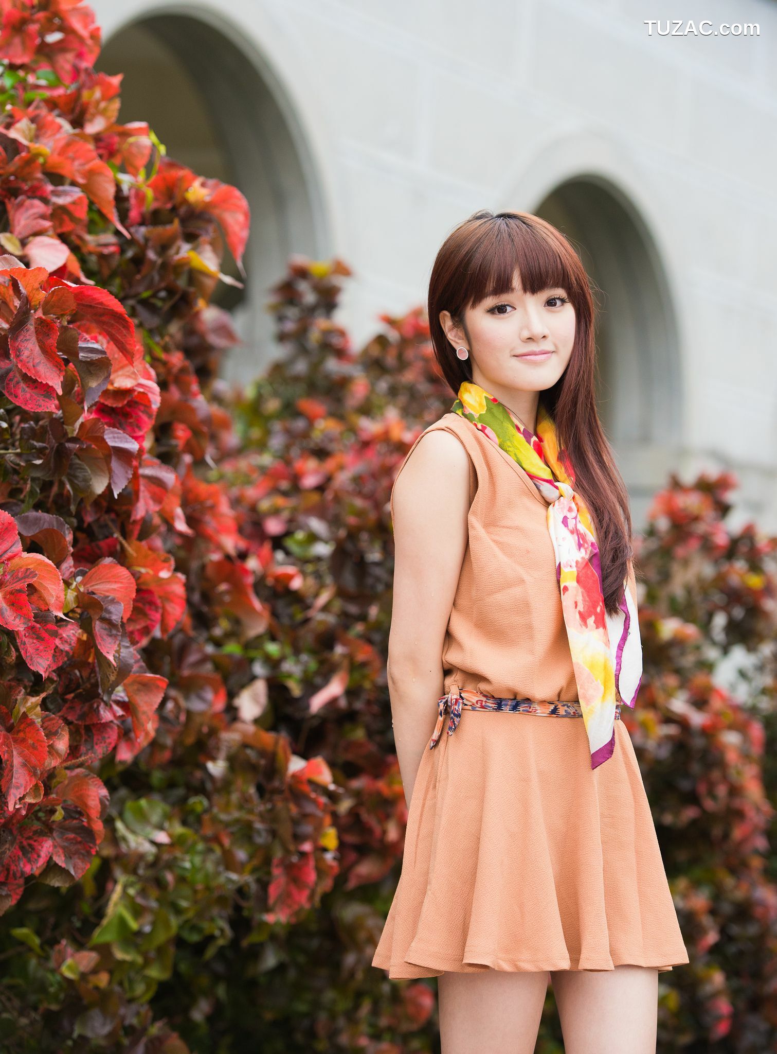 台湾正妹_台湾模特林岗怡Didy《小清新3组连衣裙》写真合集