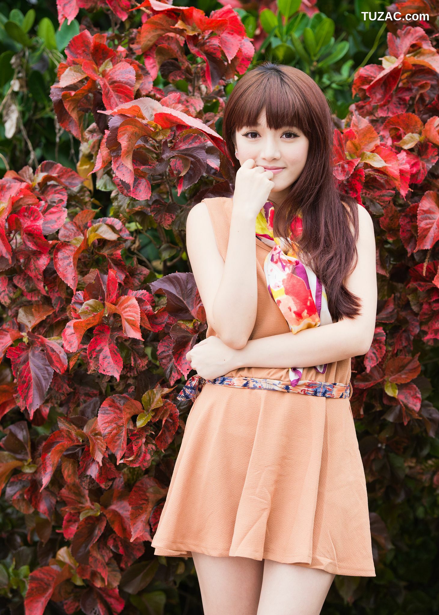 台湾正妹_台湾模特林岗怡Didy《小清新3组连衣裙》写真合集