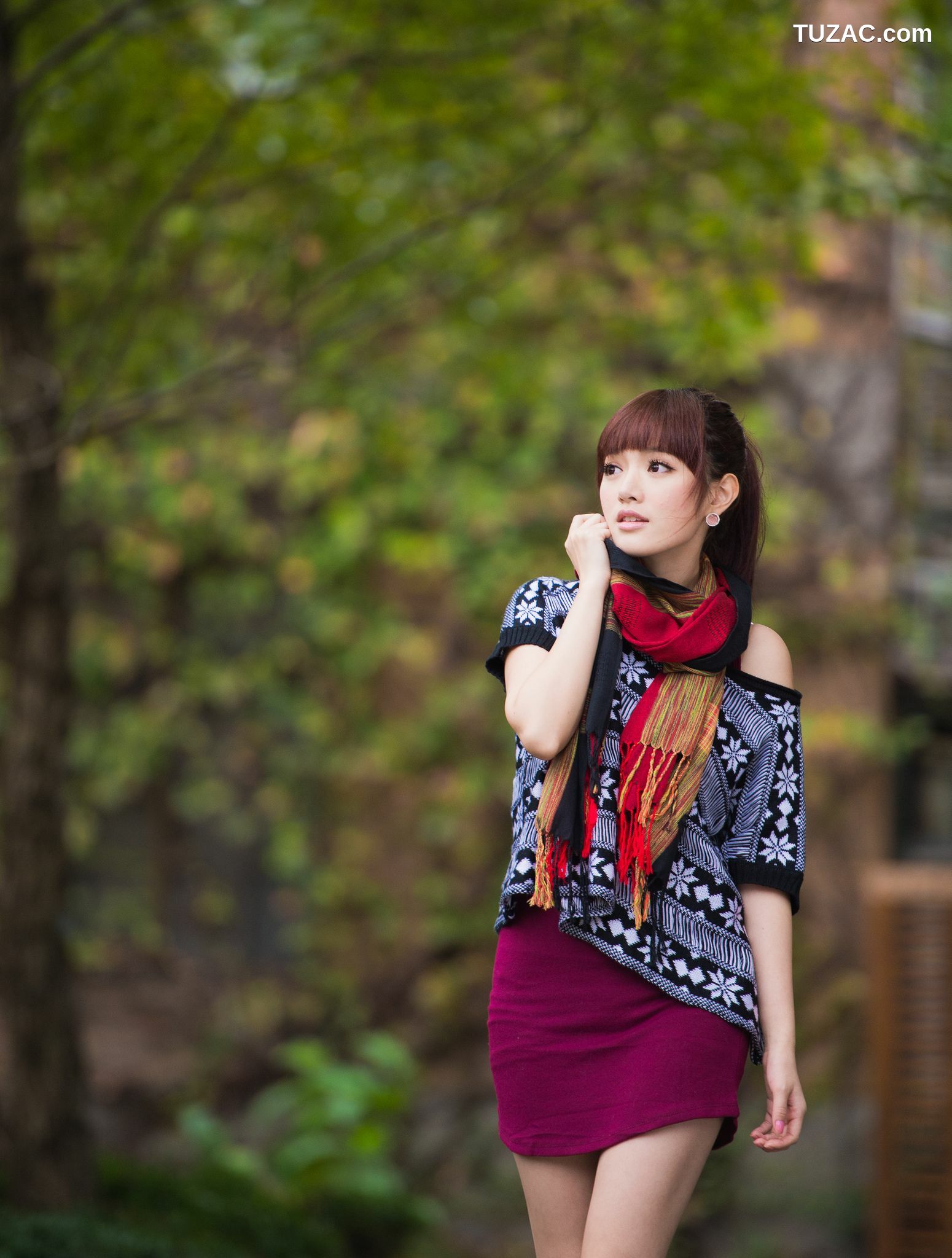 台湾正妹_台湾模特林岗怡Didy《小清新3组连衣裙》写真合集