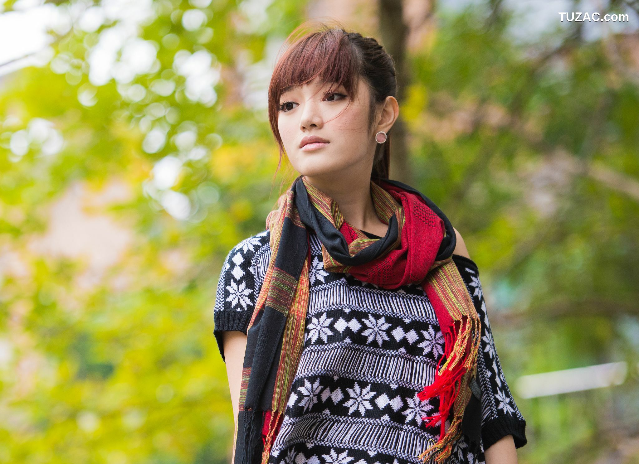 台湾正妹_台湾模特林岗怡Didy《小清新3组连衣裙》写真合集