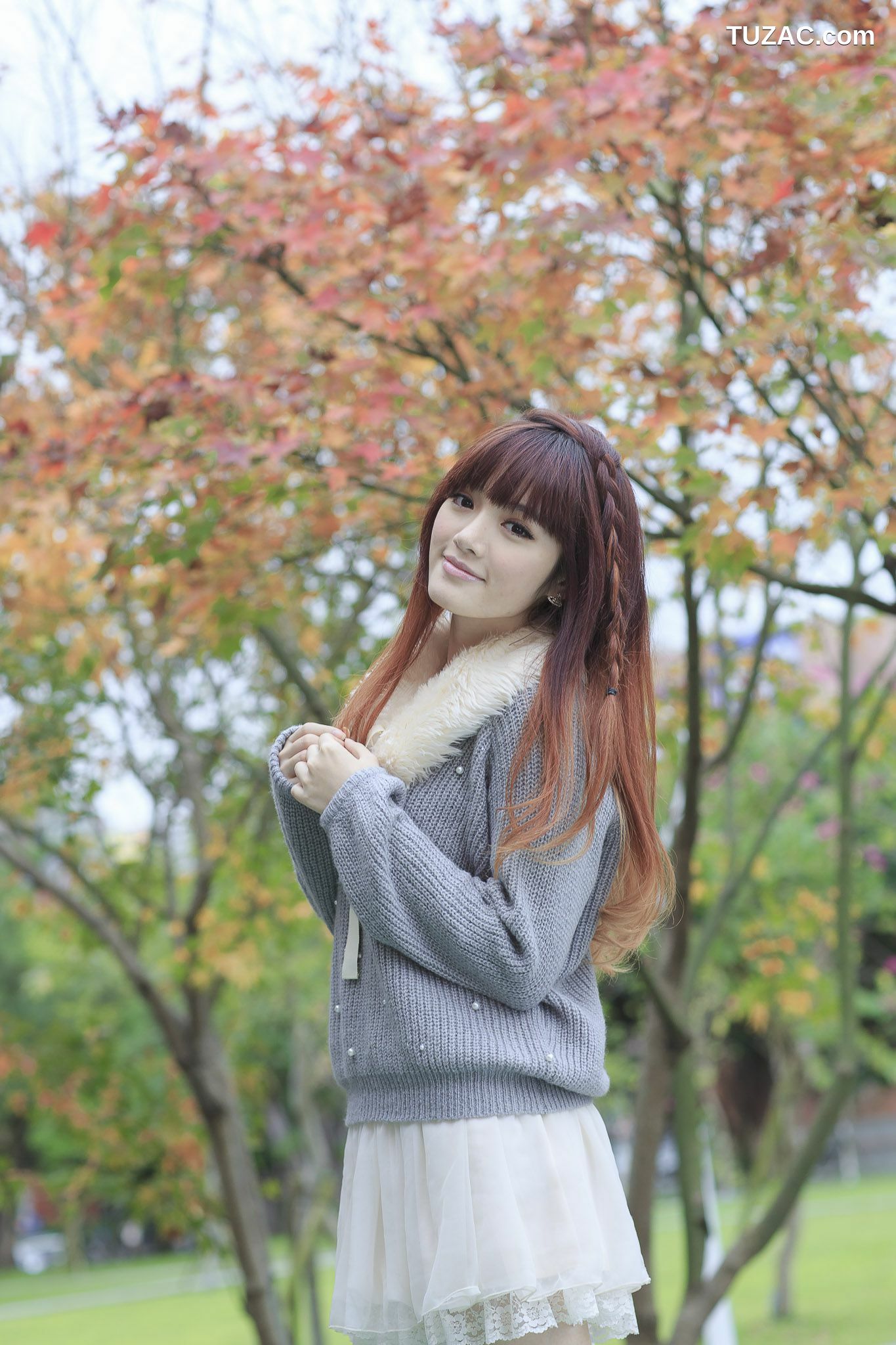 台湾正妹_台湾模特林岗怡Didy《小清新3组连衣裙》写真合集