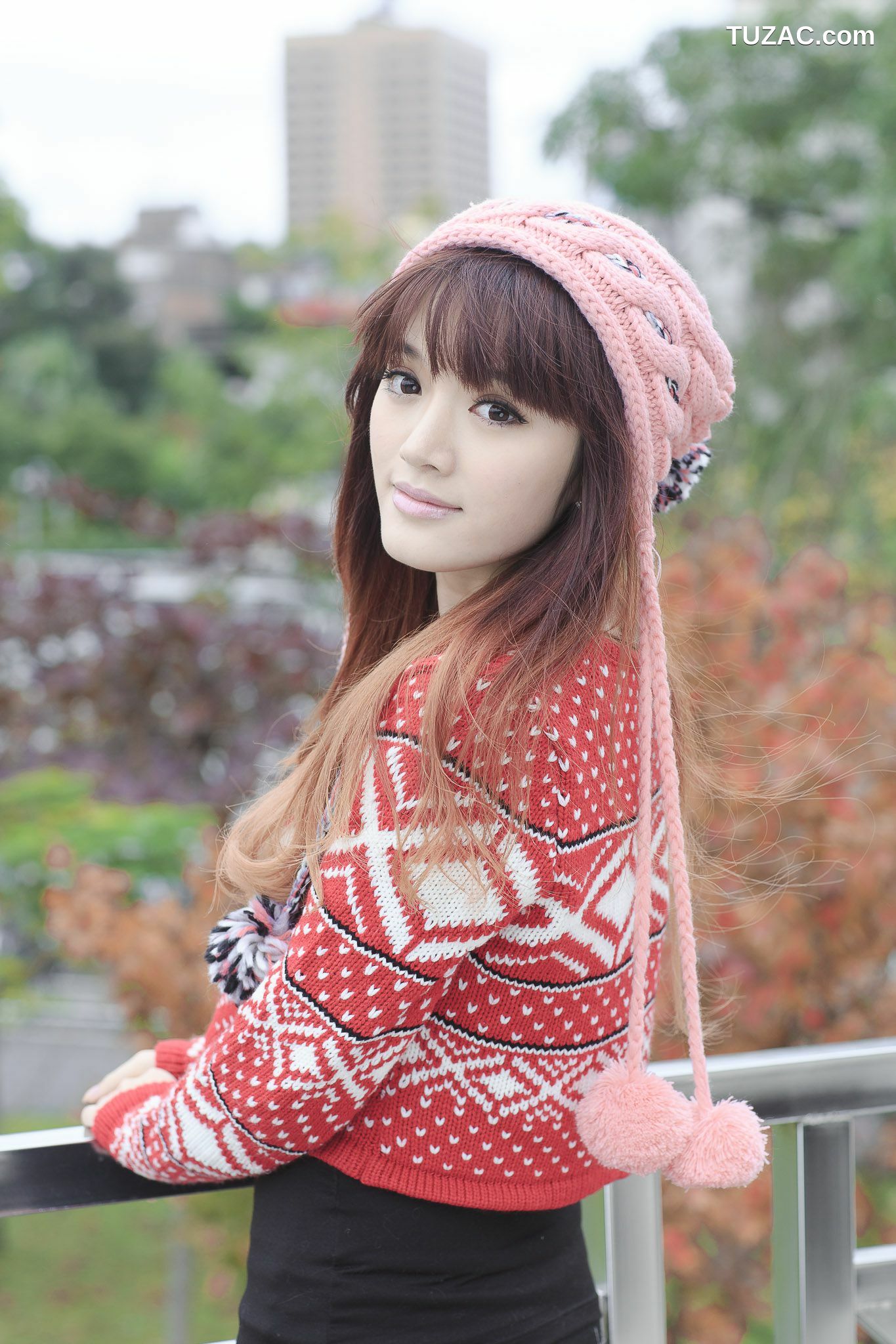 台湾正妹_台湾模特林岗怡Didy《小清新3组连衣裙》写真合集