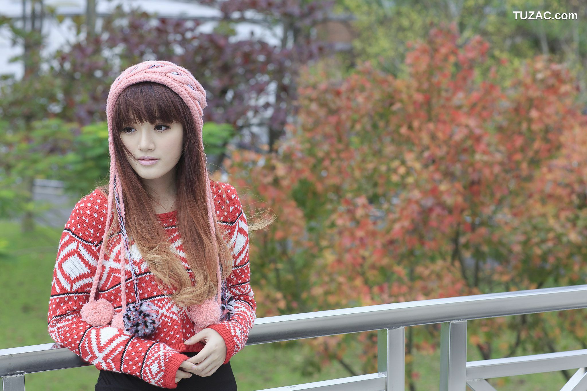 台湾正妹_台湾模特林岗怡Didy《小清新3组连衣裙》写真合集