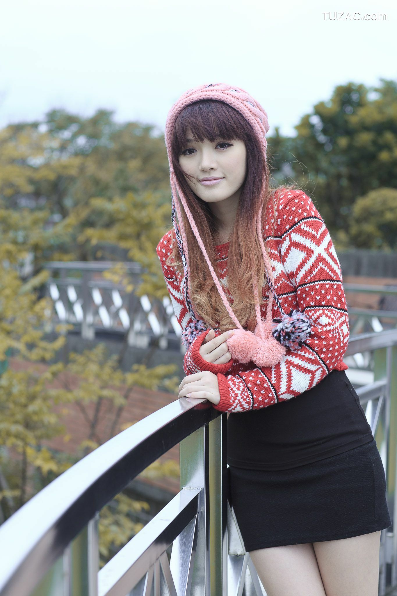 台湾正妹_台湾模特林岗怡Didy《小清新3组连衣裙》写真合集