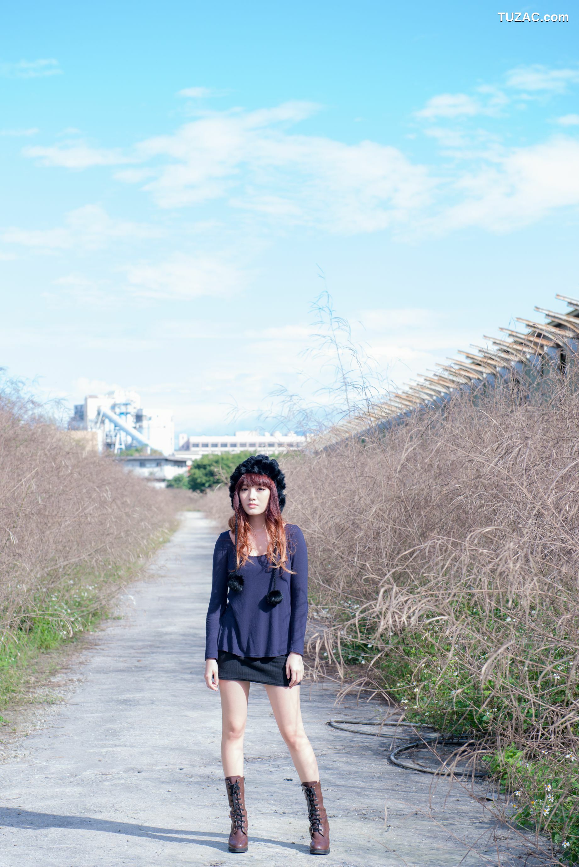 台湾正妹_台湾正妹林岗怡Didy《废墟车站唯美外拍》写真集