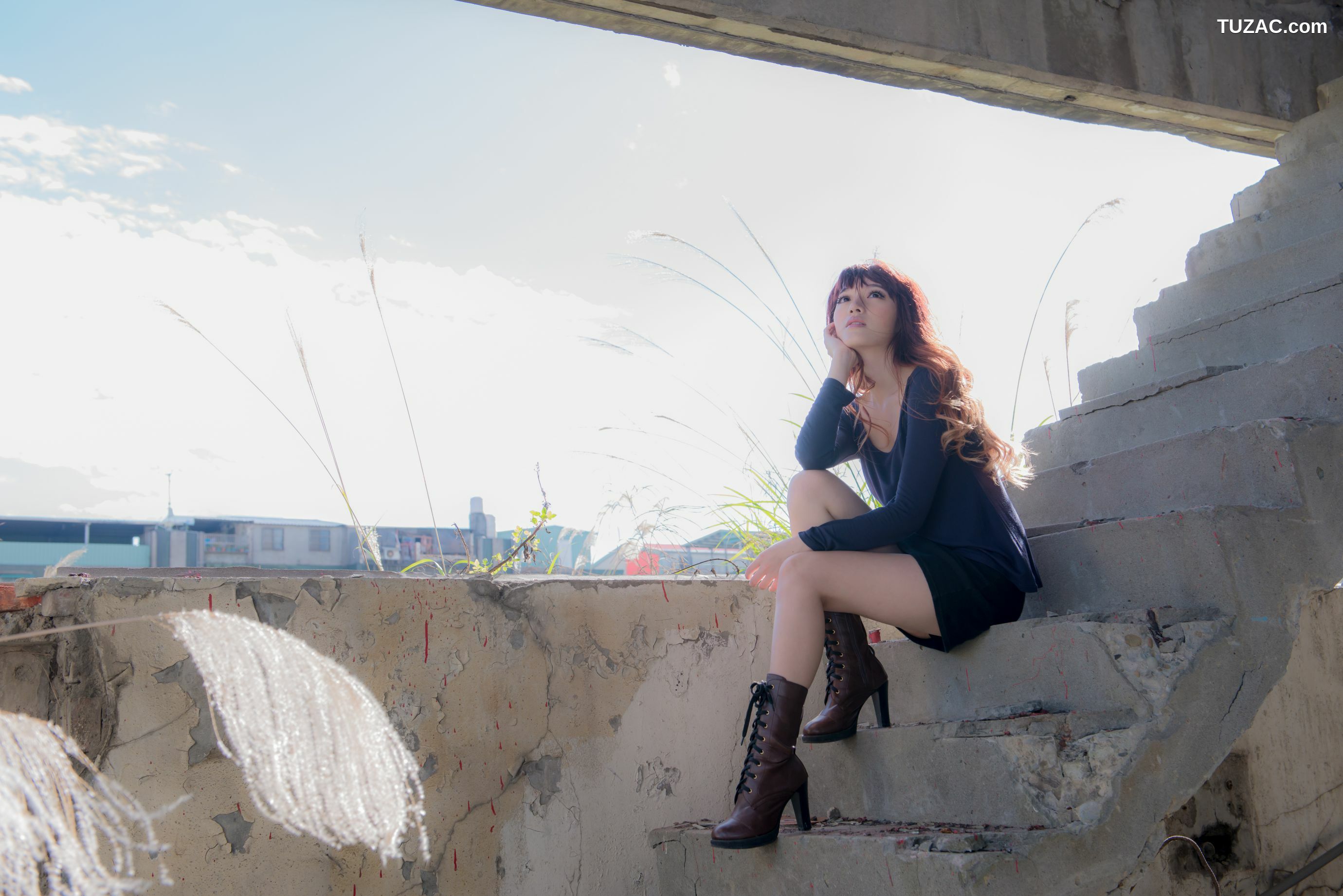 台湾正妹_台湾正妹林岗怡Didy《废墟车站唯美外拍》写真集