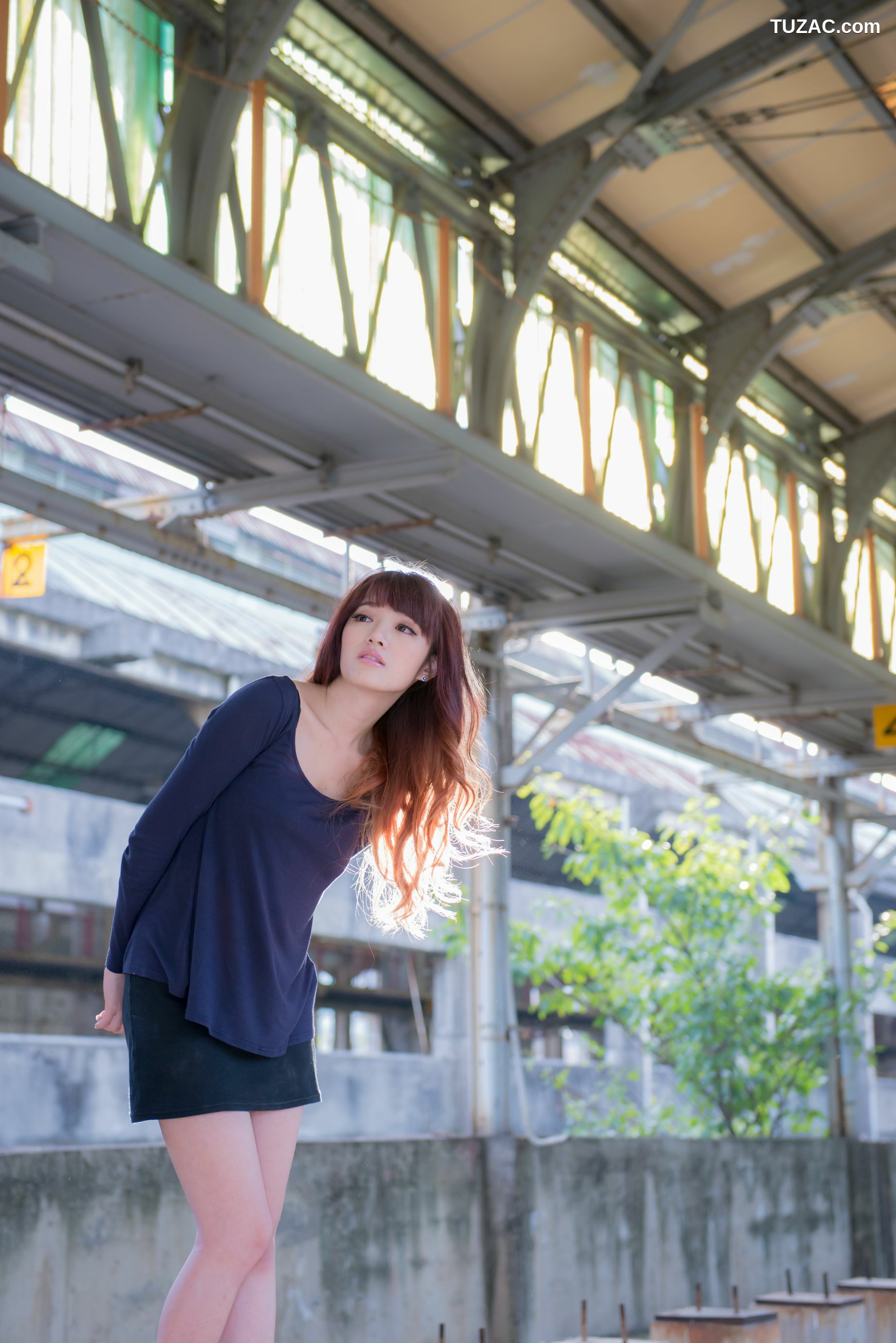 台湾正妹_台湾正妹林岗怡Didy《废墟车站唯美外拍》写真集