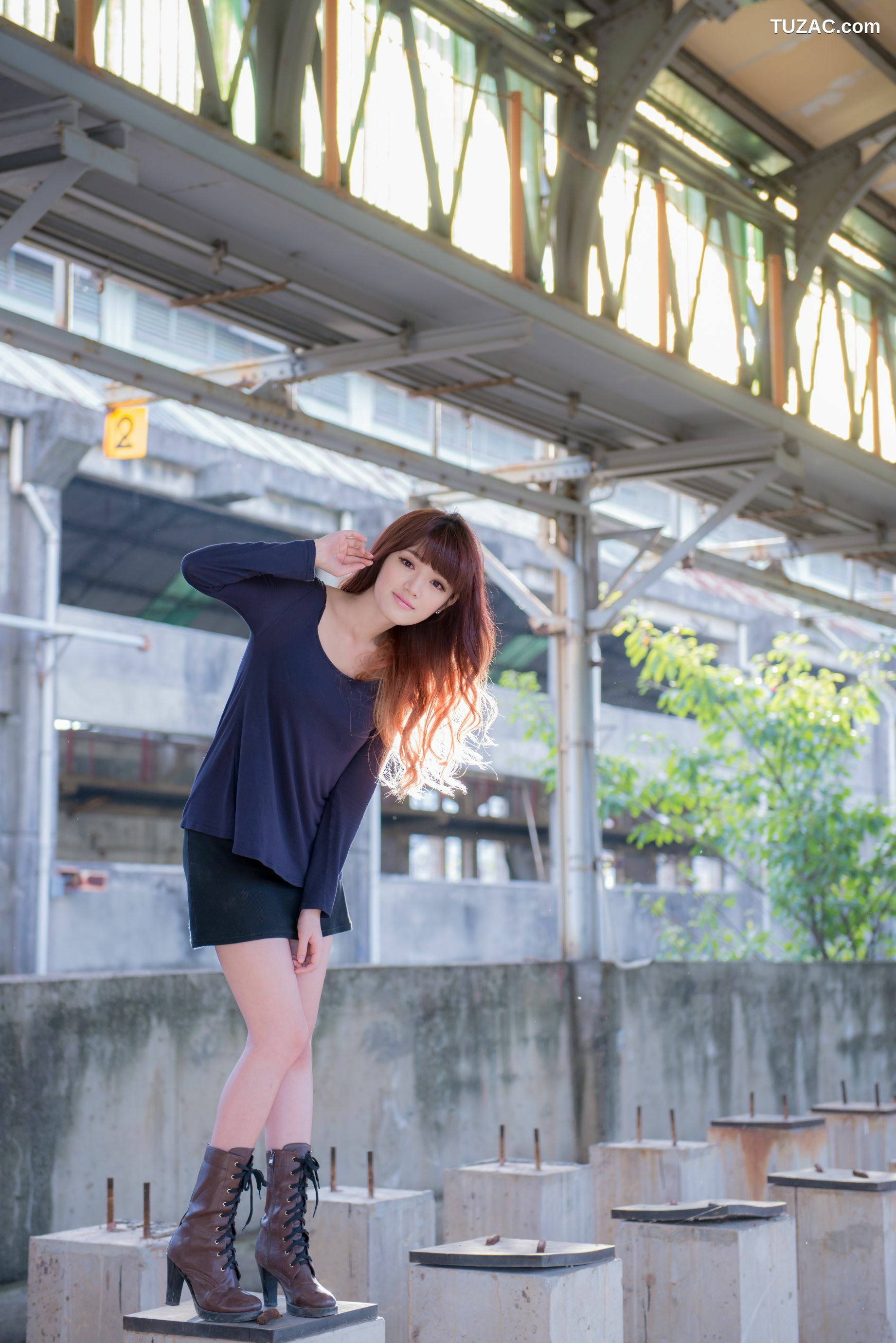 台湾正妹_台湾正妹林岗怡Didy《废墟车站唯美外拍》写真集