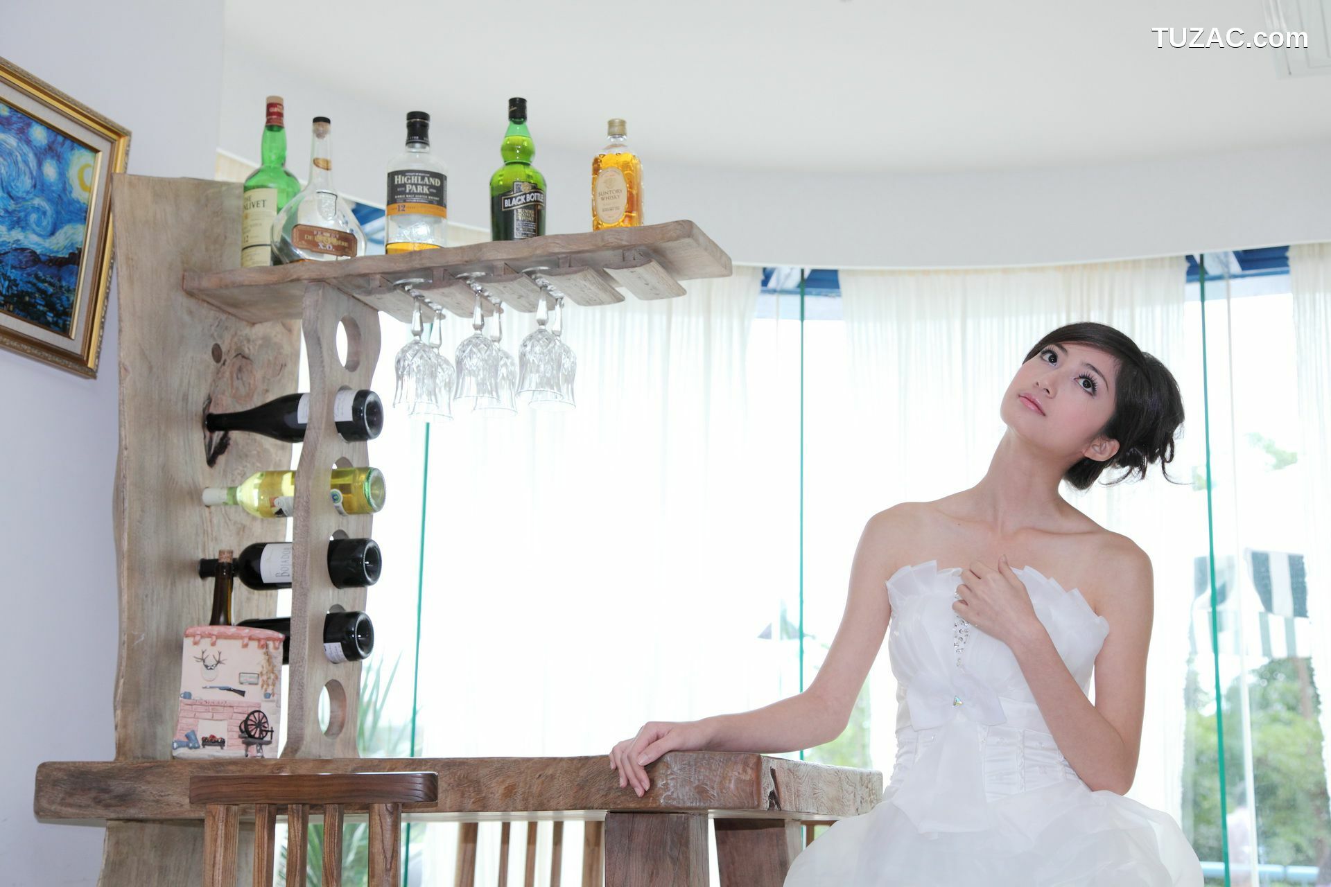 台湾正妹_台湾气质美女Emily《唯美白色婚纱》 写真集