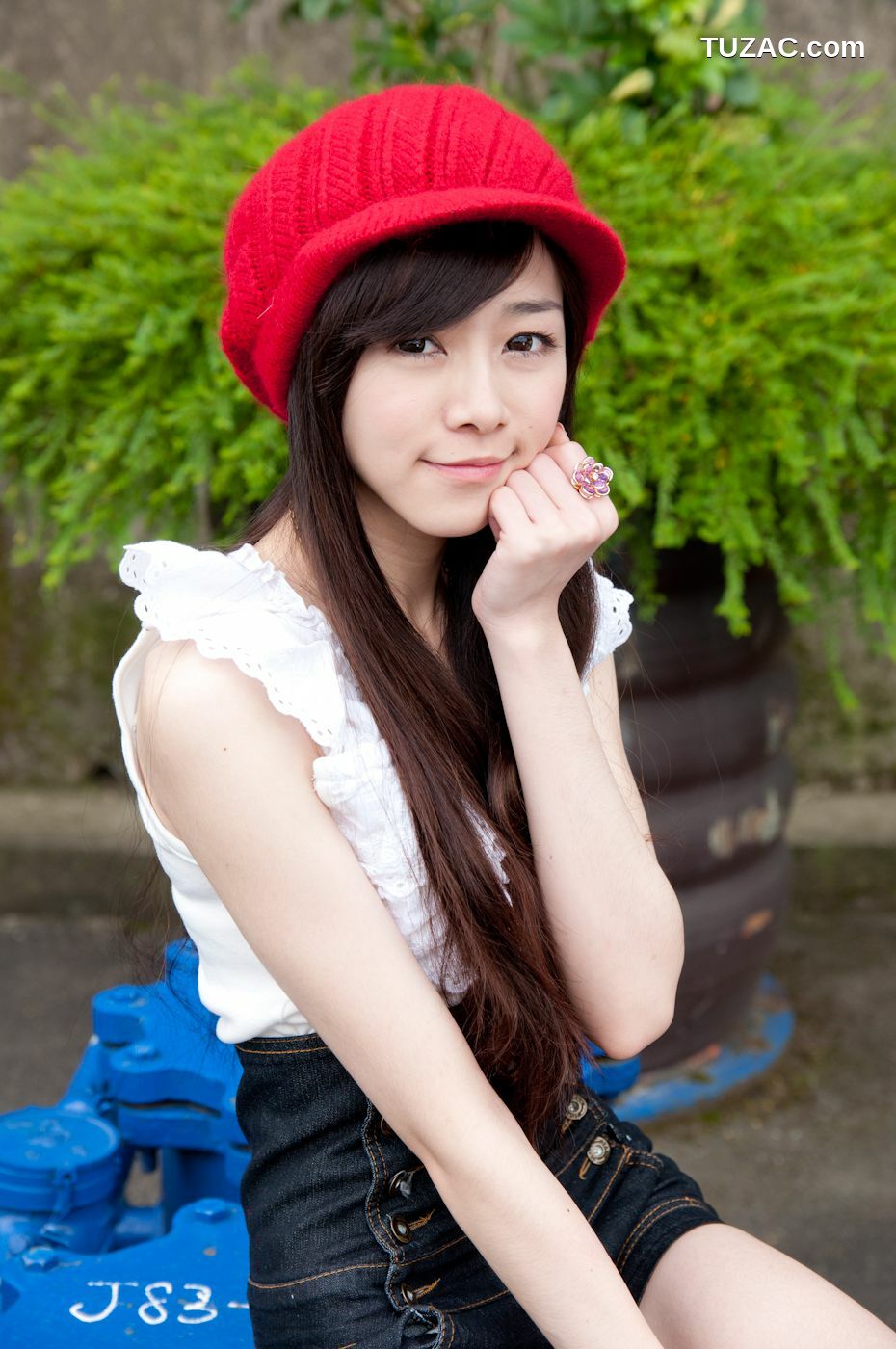 台湾正妹_台湾清纯正妹Mika《水博管街拍》写真集