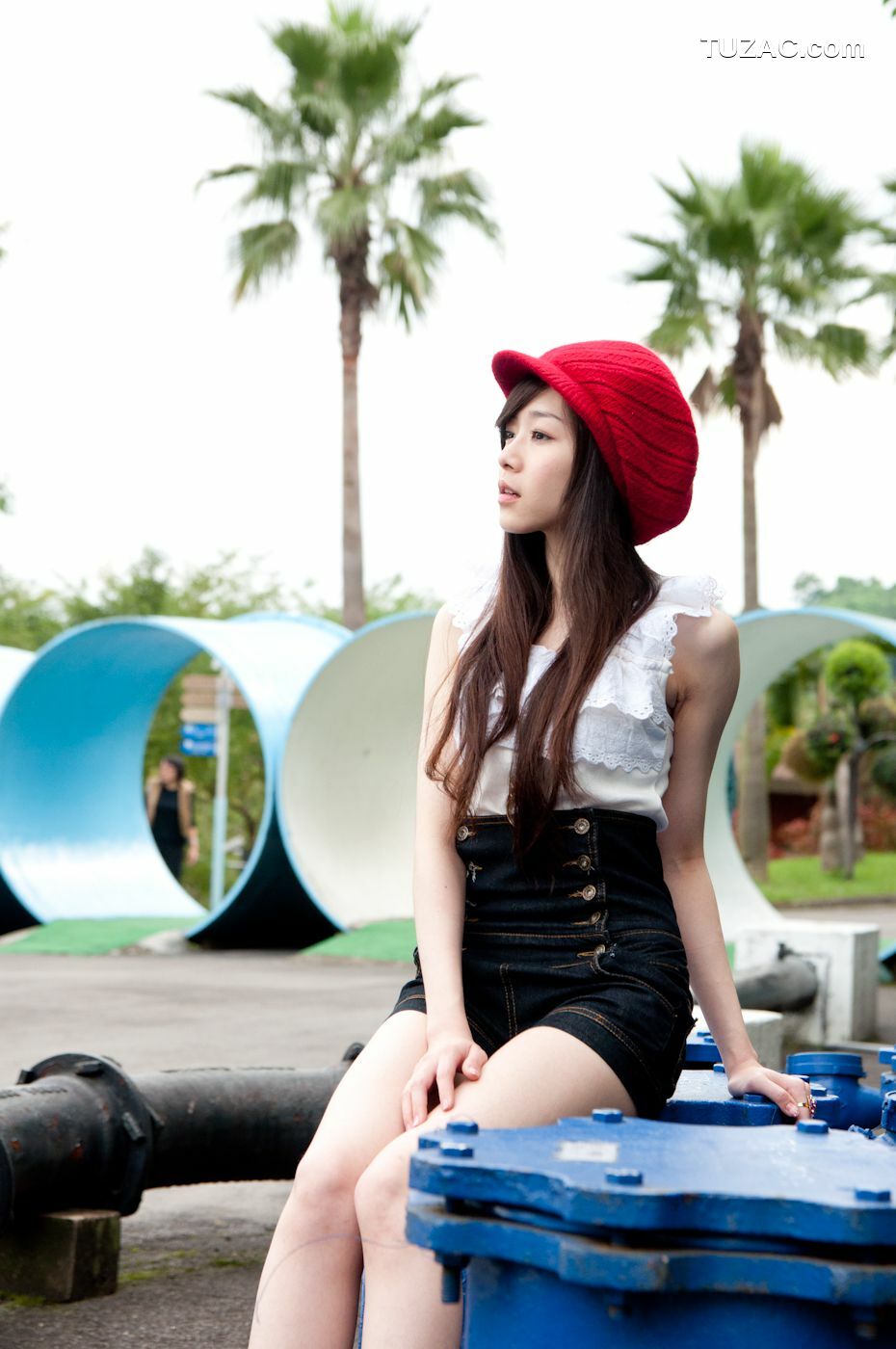 台湾正妹_台湾清纯正妹Mika《水博管街拍》写真集