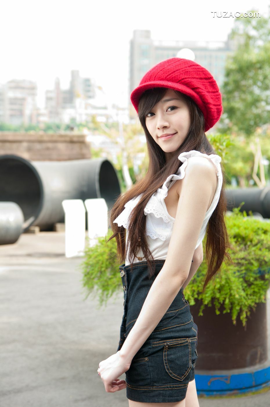 台湾正妹_台湾清纯正妹Mika《水博管街拍》写真集