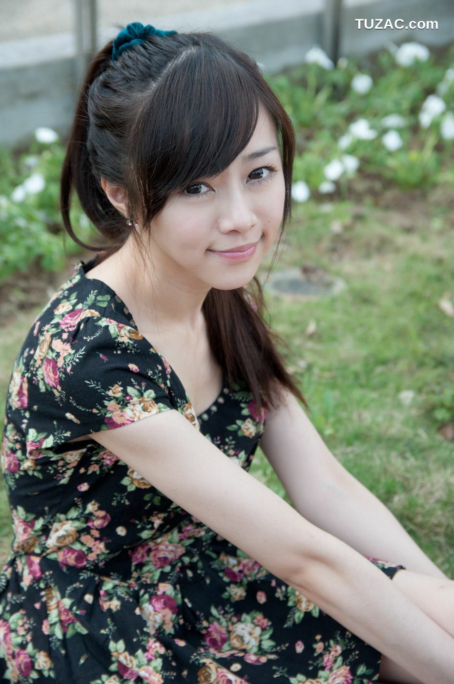 台湾正妹_台湾清纯正妹Mika《水博管街拍》写真集