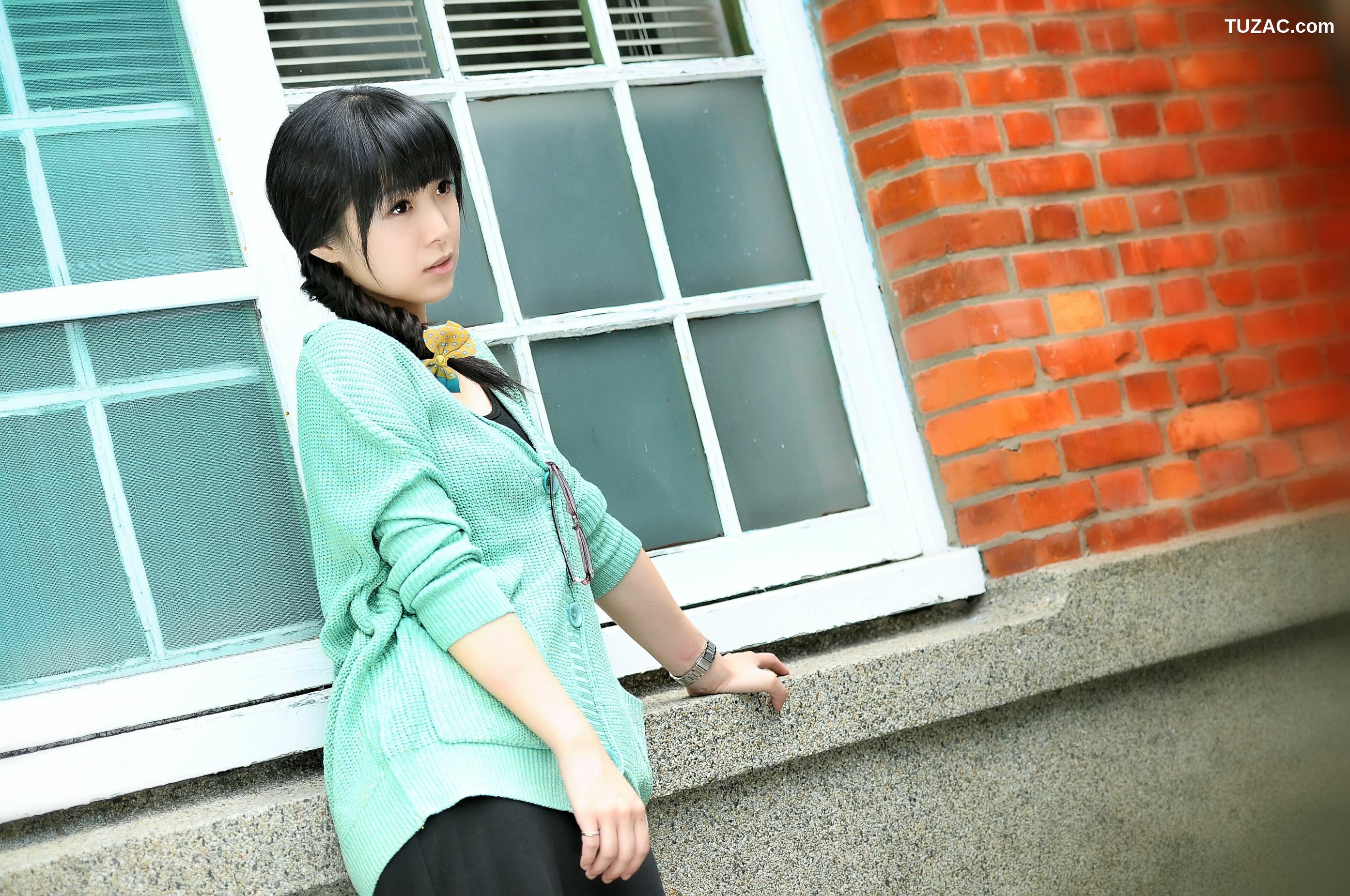 台湾正妹_台湾清纯正妹茶茶《小清新外拍》写真图片集